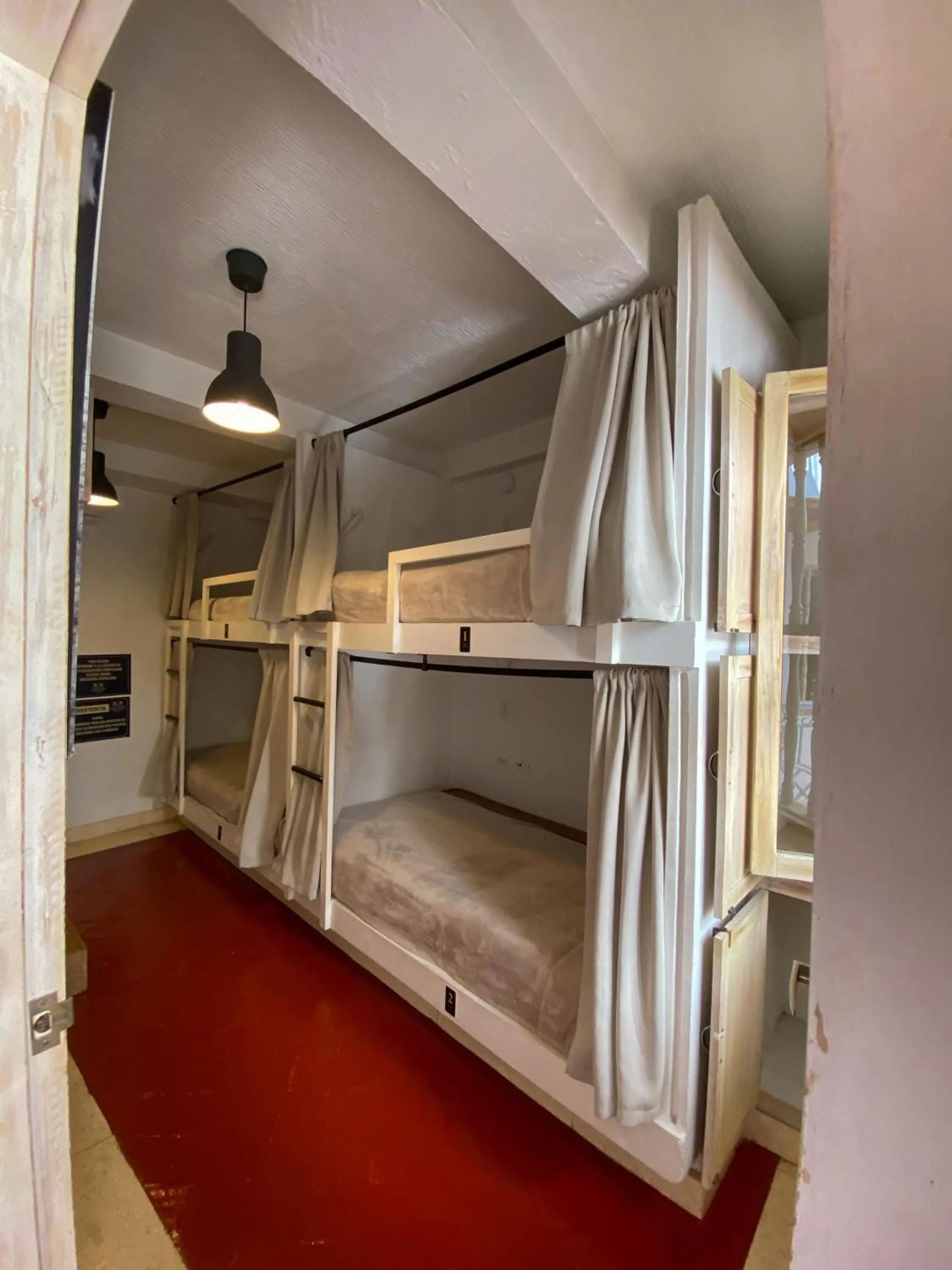 Photo of the whole room, Bed in Life is Good Cartagena Hostel