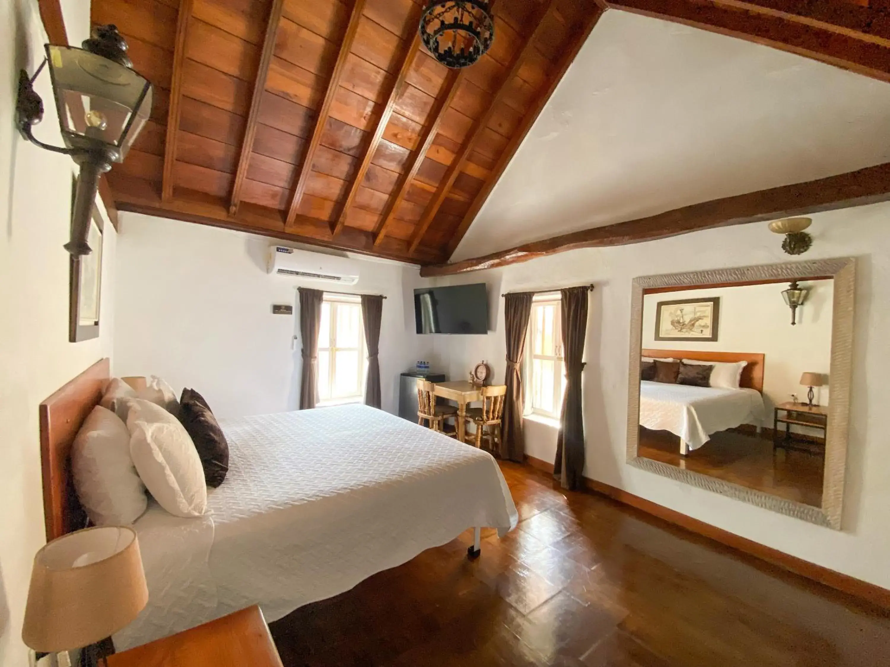 Family Room with Private Bathroom in Life is Good Cartagena Hostel Family Room with Private Bathroom in Life is Good Cartagena Hostel