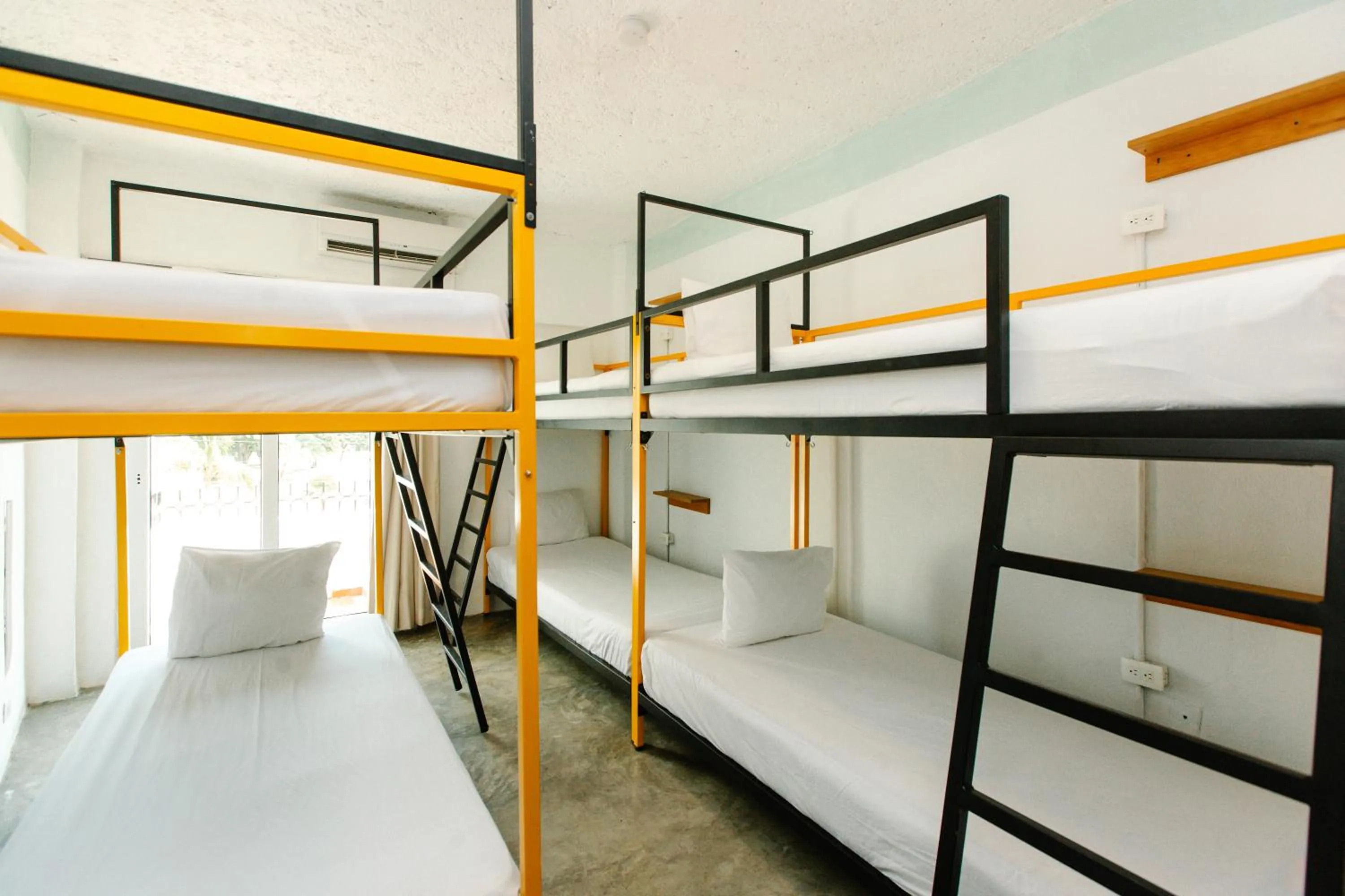 bunk bed in Nílu Cancun Downtown by Selina