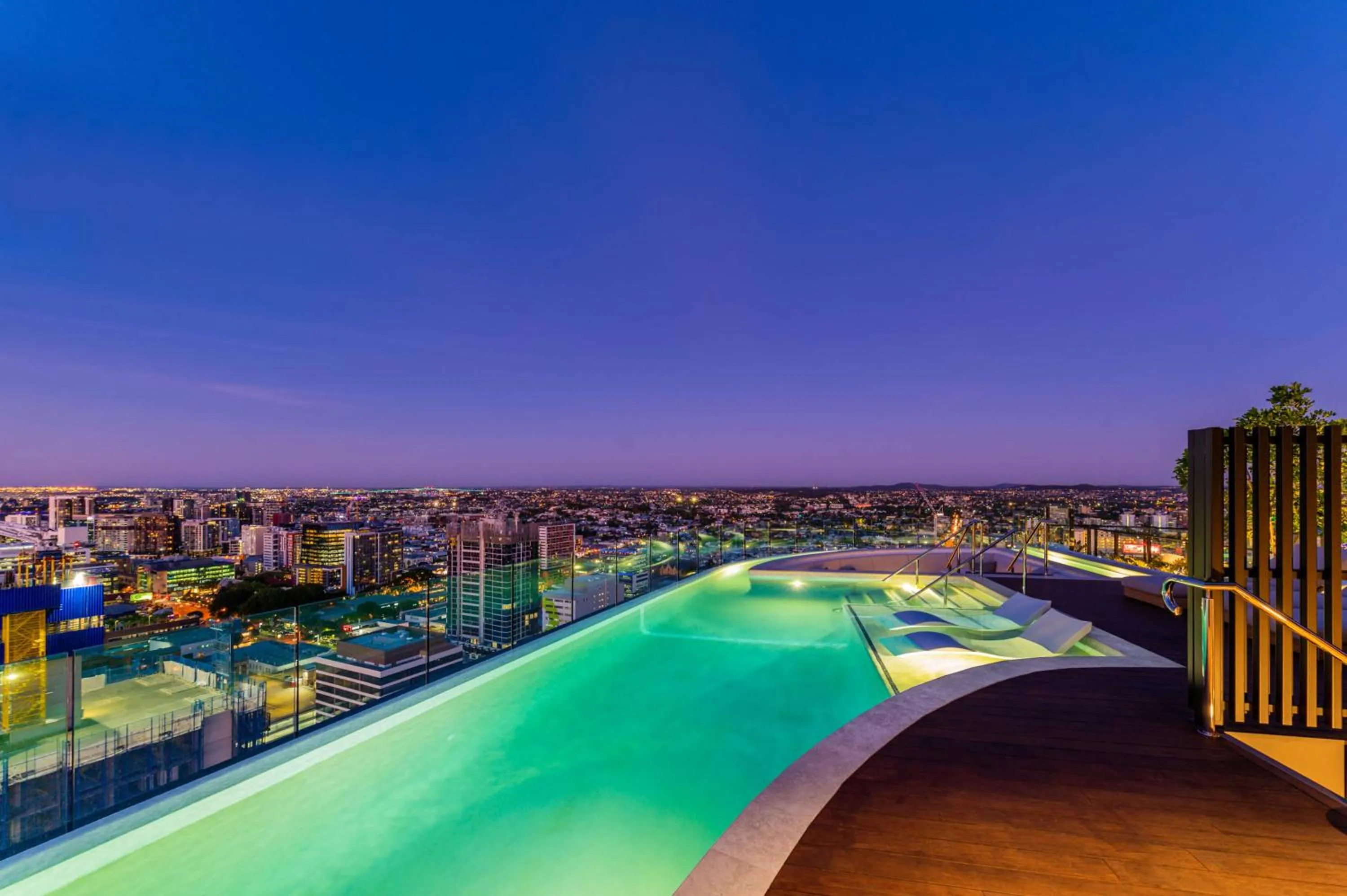 Pool view in FV by Peppers