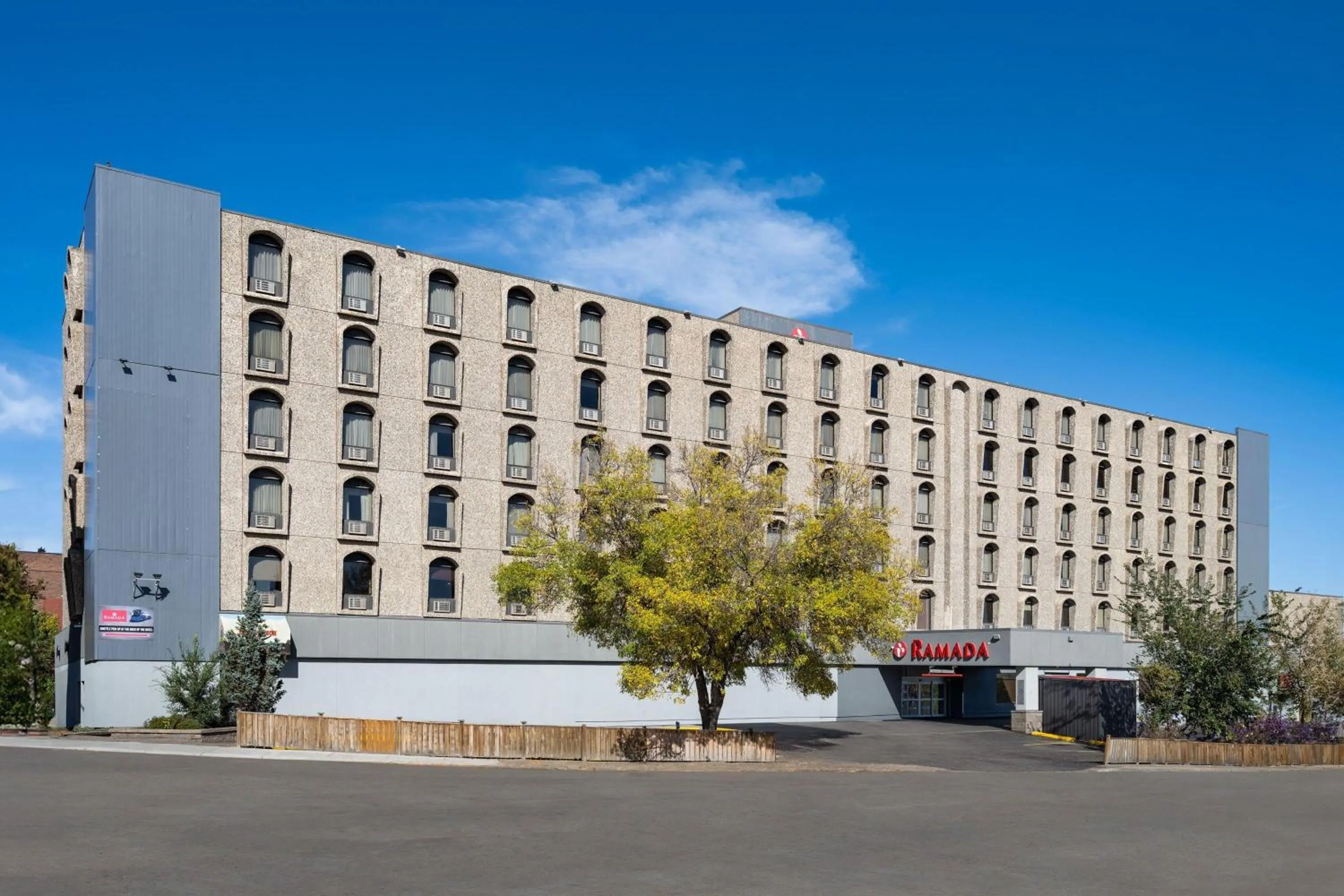 Property building in Ramada by Wyndham Saskatoon