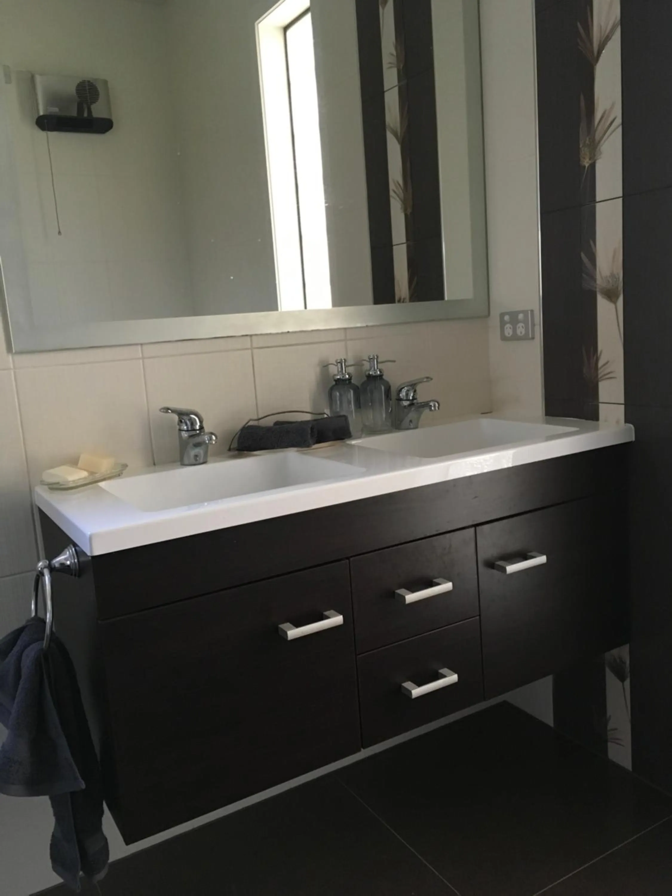 Bathroom in Lye Bow Lake Suite