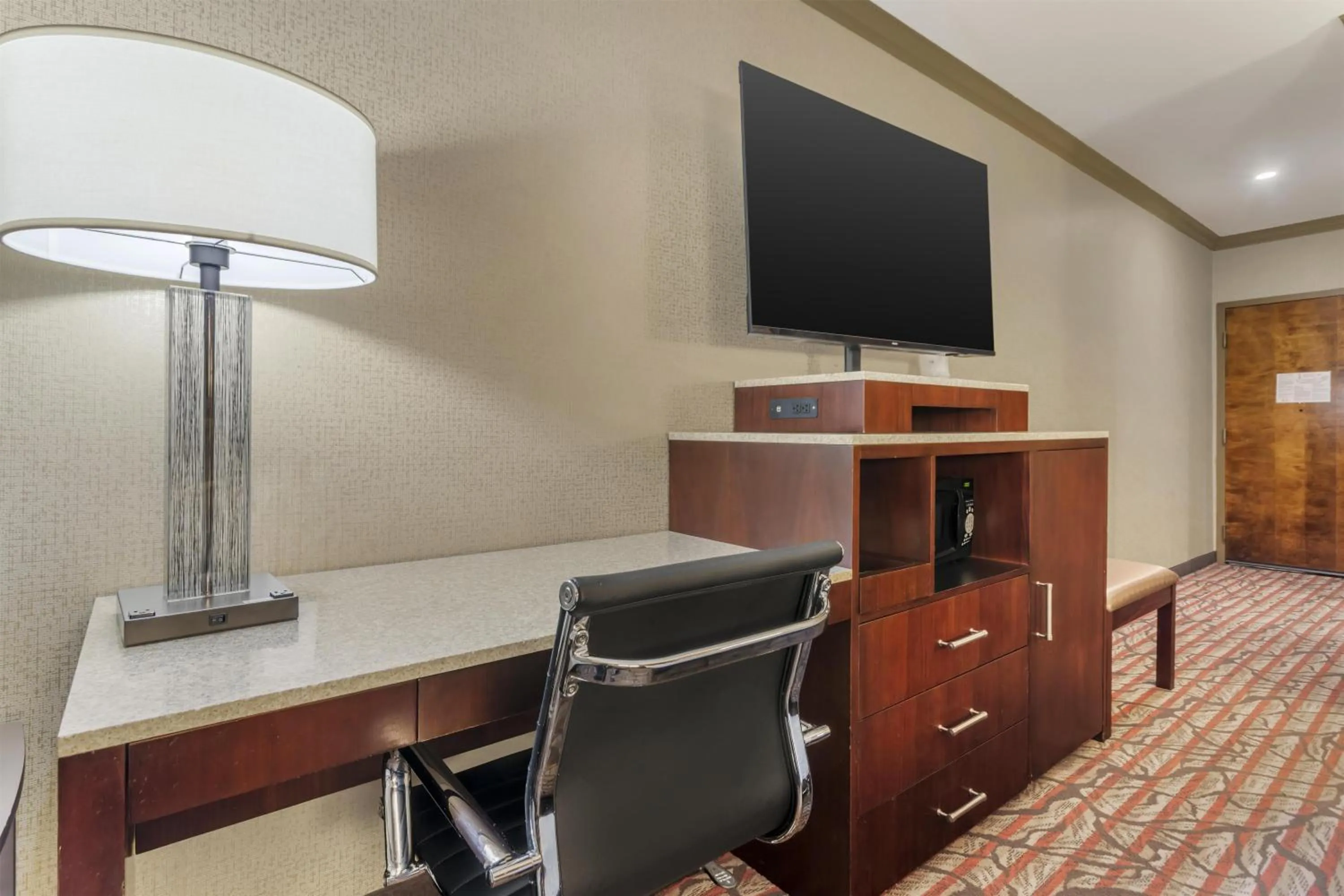 Bedroom in Best Western Plus Brookside Inn