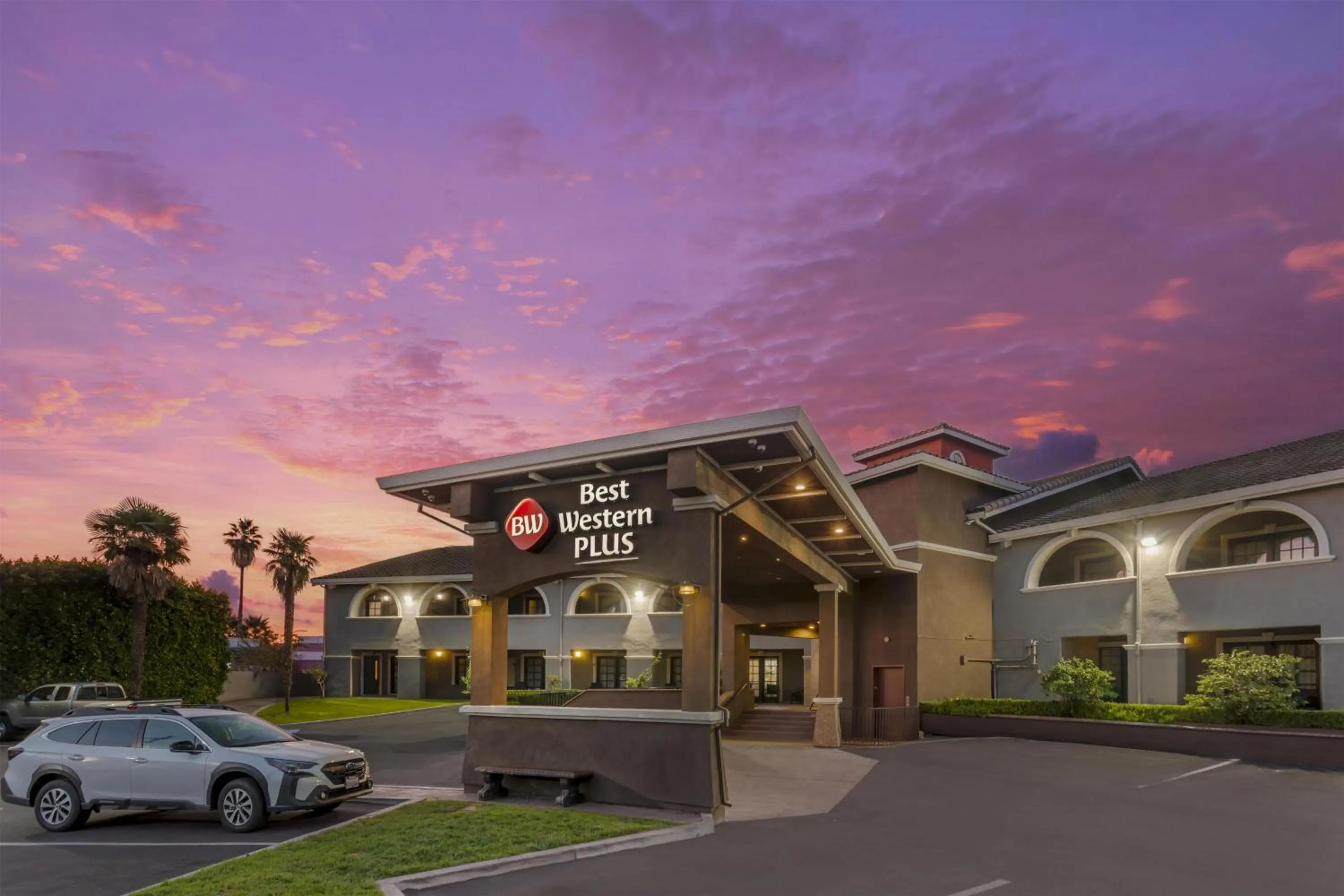 Property building in Best Western Plus Brookside Inn