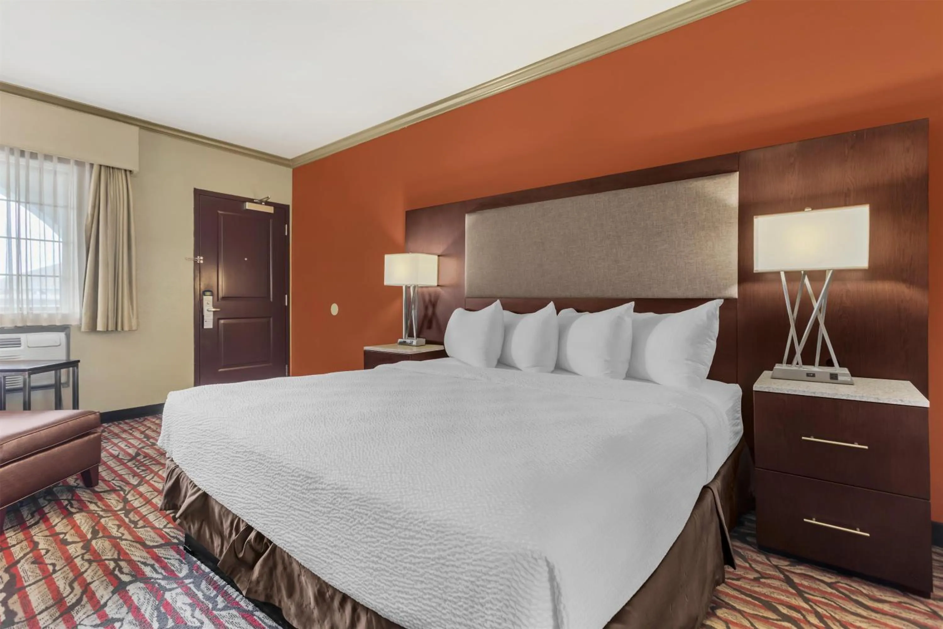 Bedroom, Bed in Best Western Plus Brookside Inn