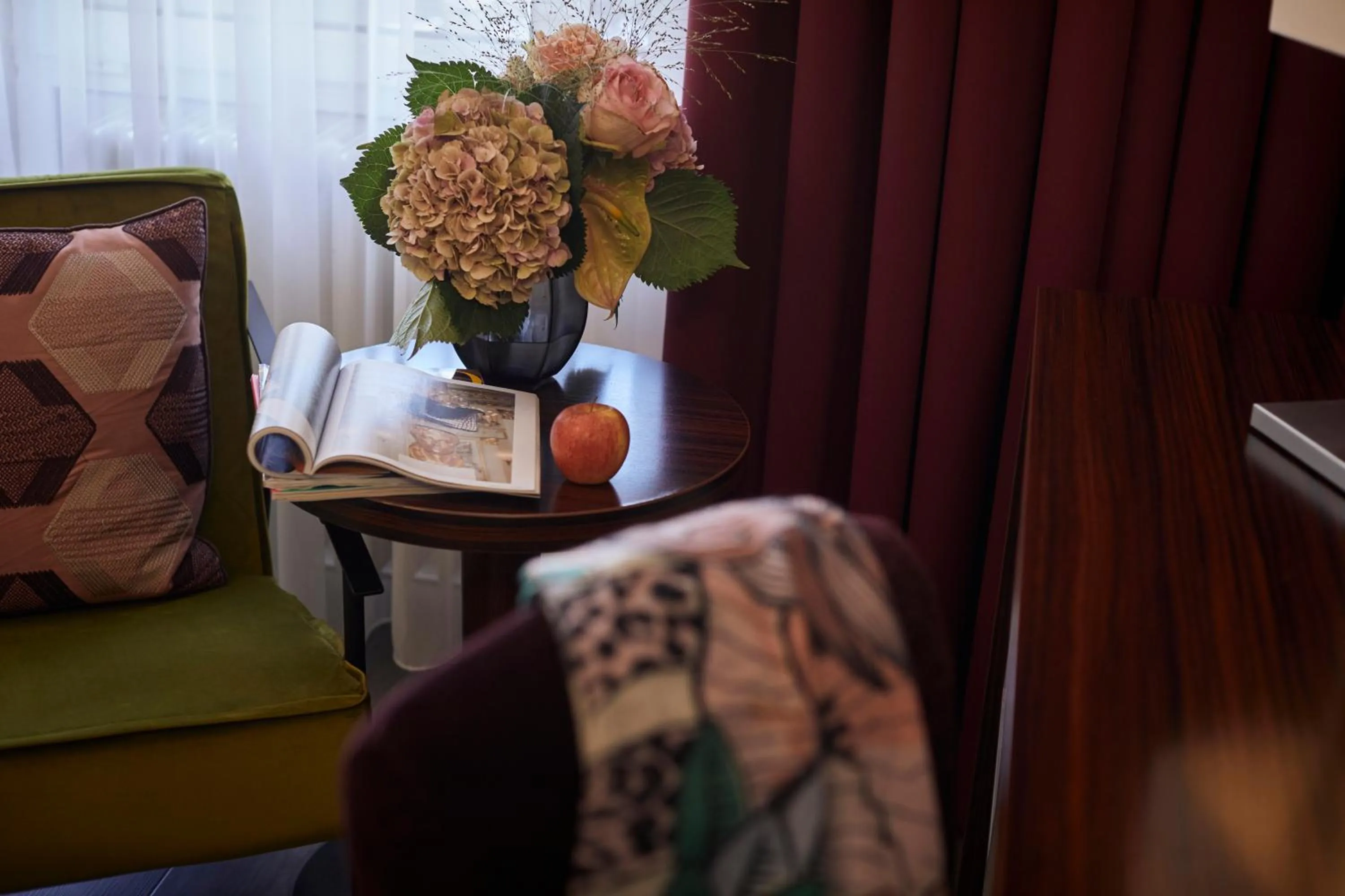 Seating area in Hotel Metropol by Maier Privathotels