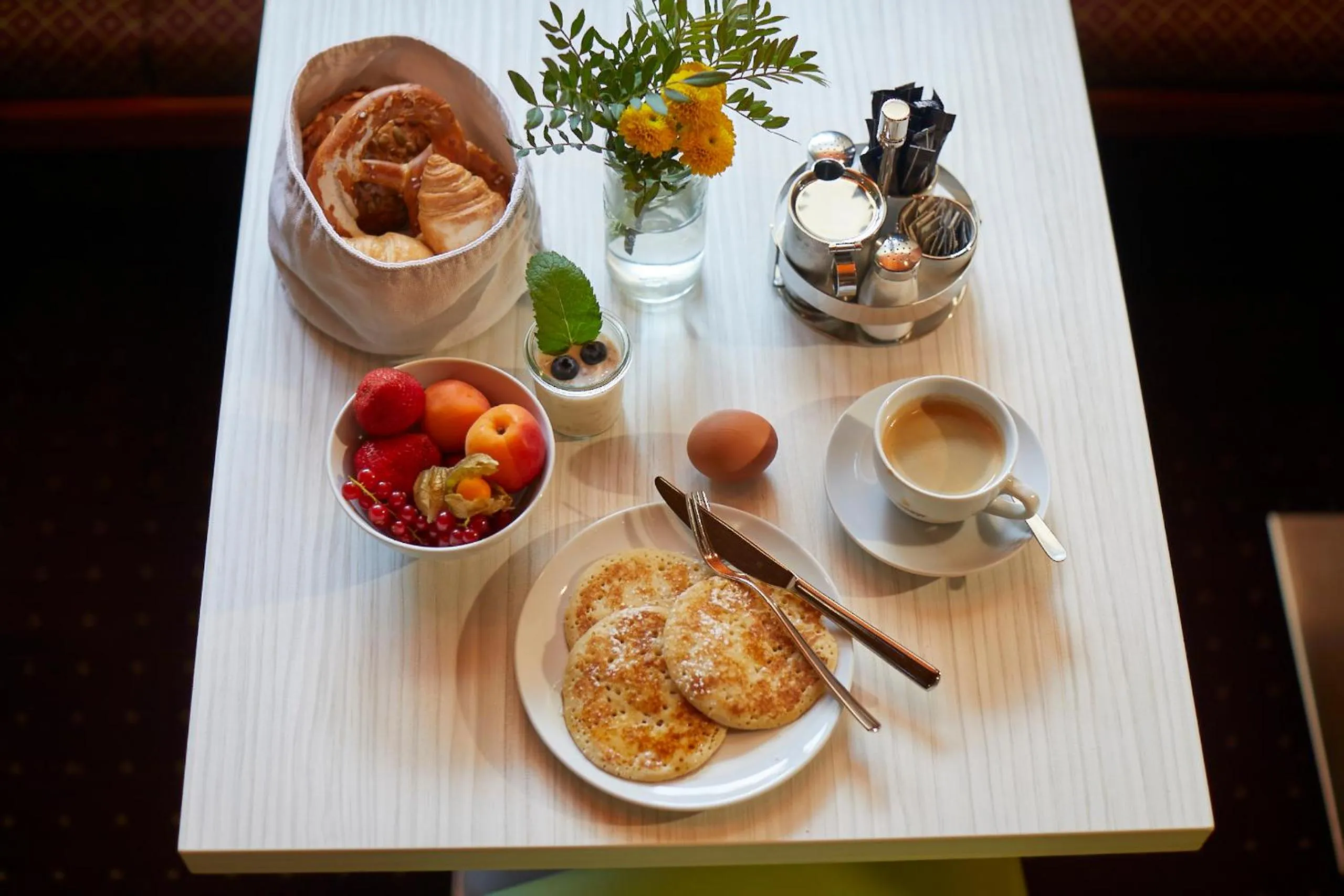 Food and drinks in Hotel Metropol by Maier Privathotels