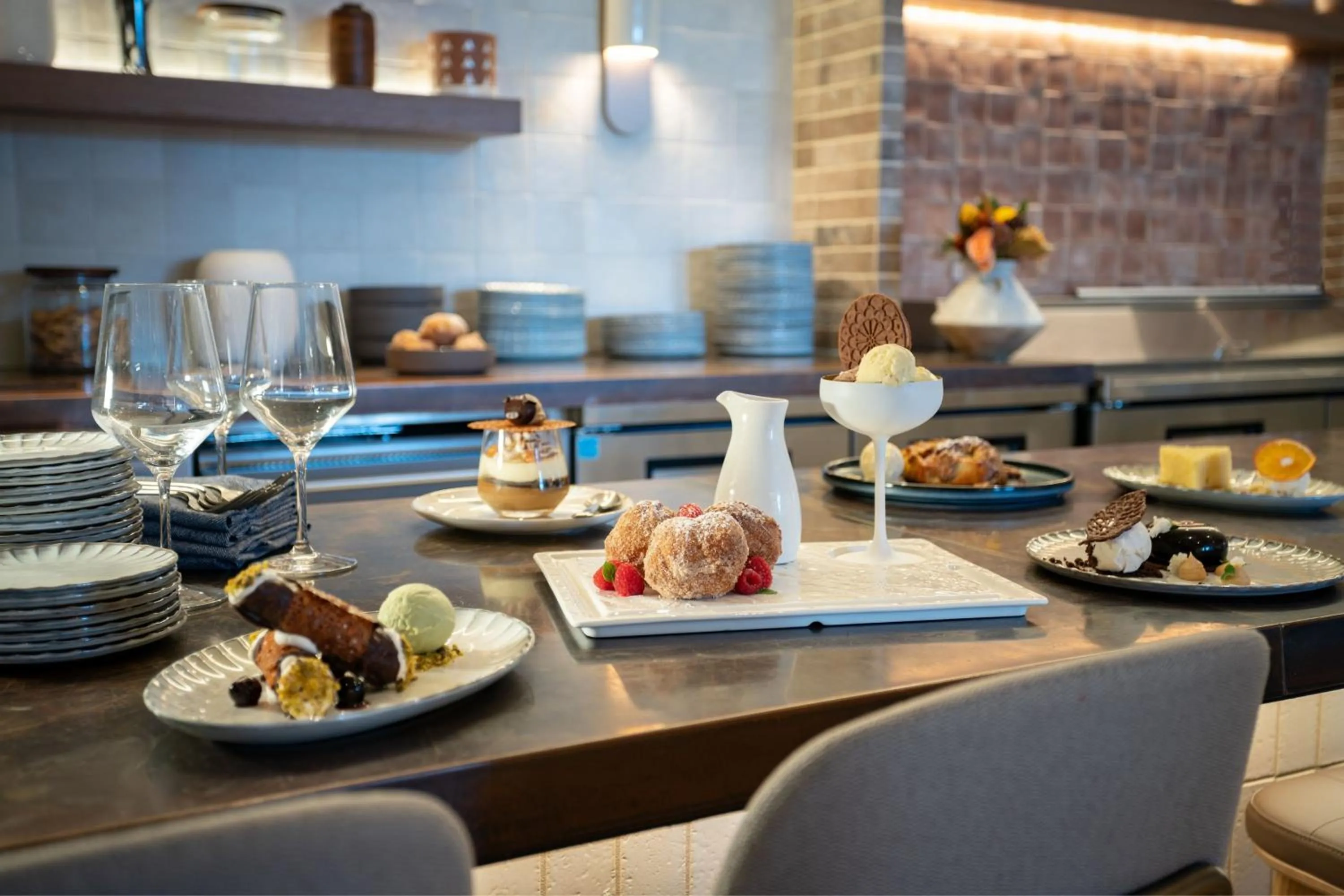 Restaurant/places to eat in JW Marriott Orlando Grande Lakes