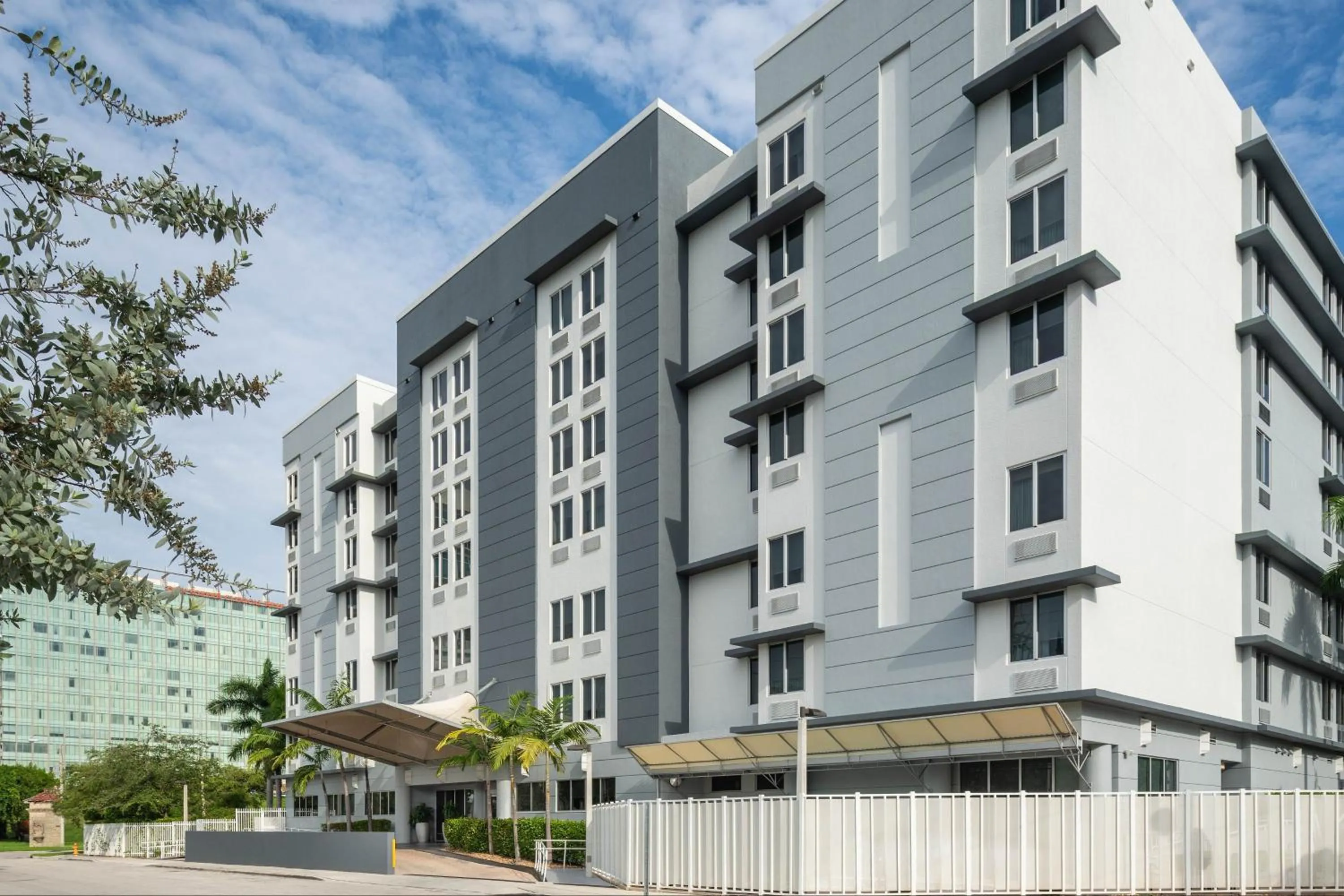 Property building in SpringHill Suites Miami Downtown/Medical Center