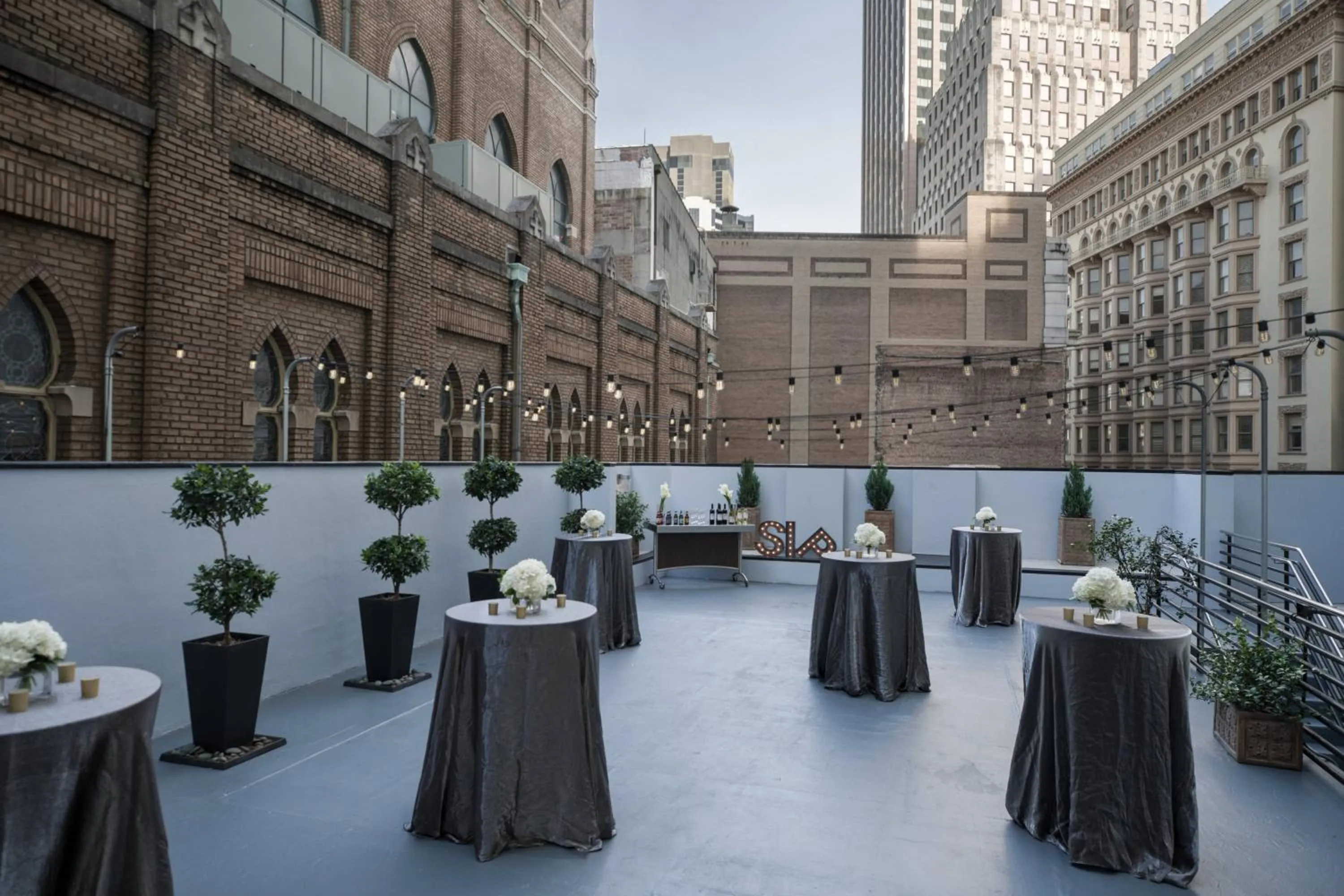 Meeting/conference room in Renaissance New Orleans Pere Marquette French Quarter Area Hotel