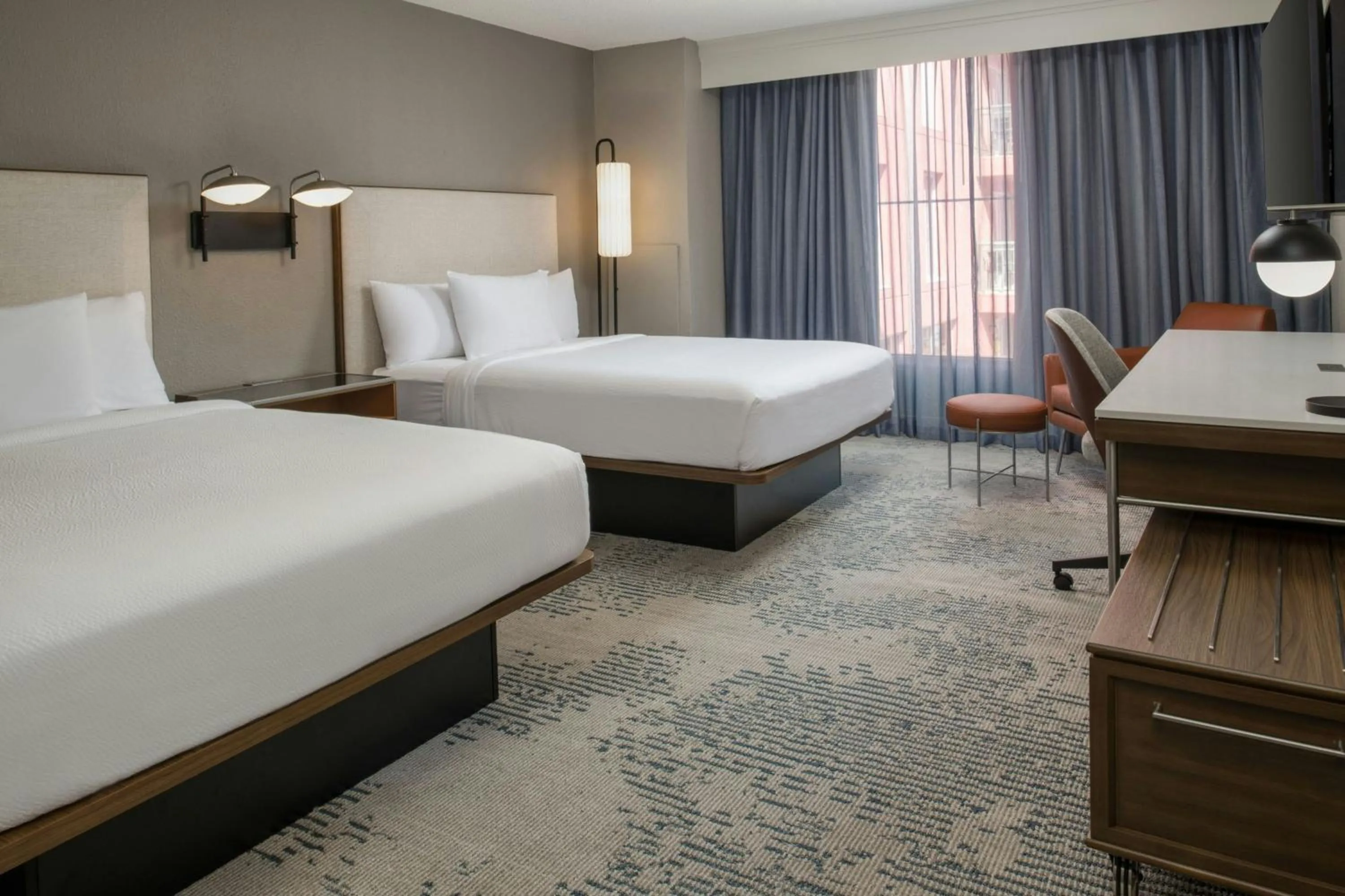 Photo of the whole room, Bed in Courtyard by Marriott New Orleans Warehouse Arts District