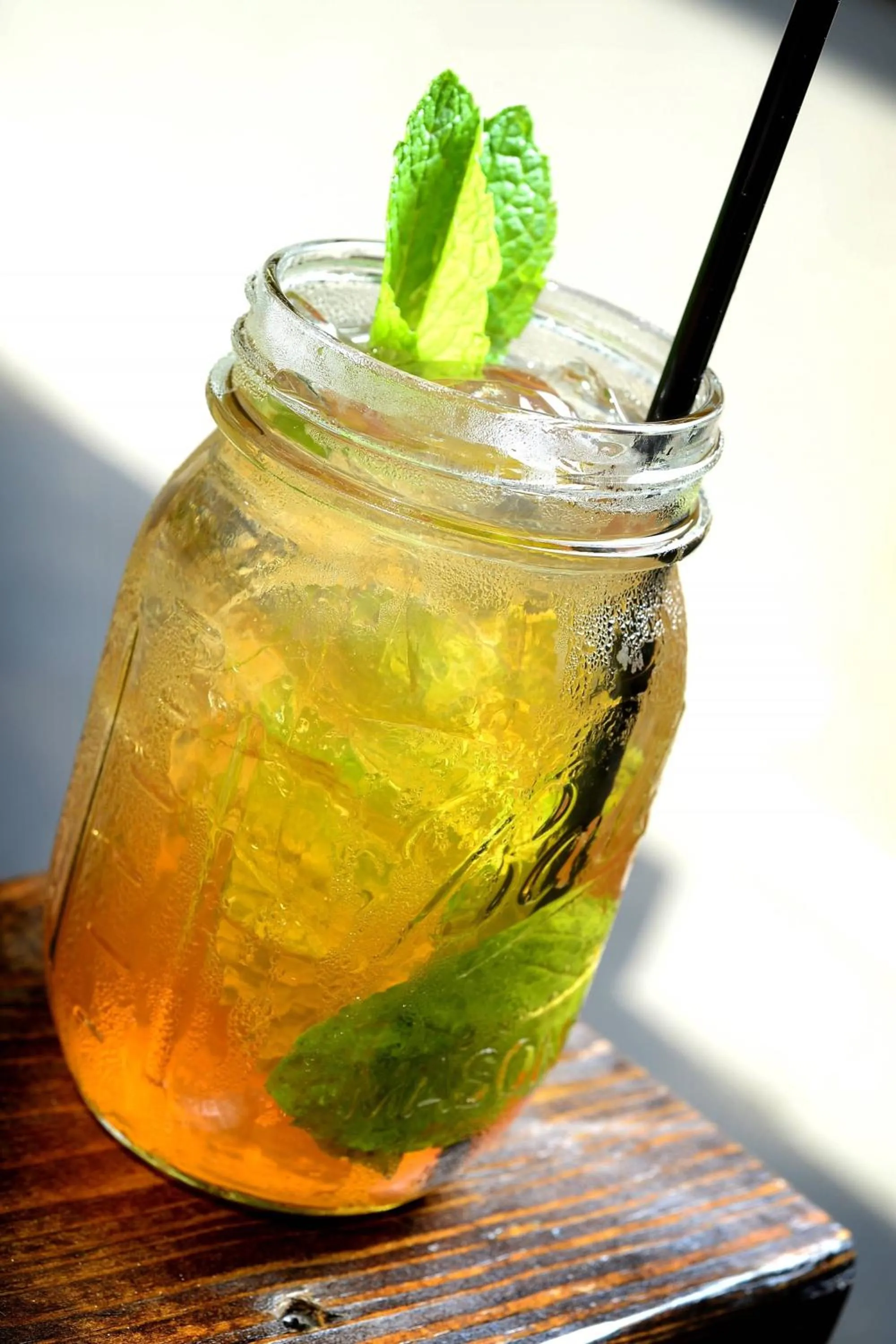 Kitchen or kitchenette in Renaissance New Orleans Arts Warehouse District Hotel
