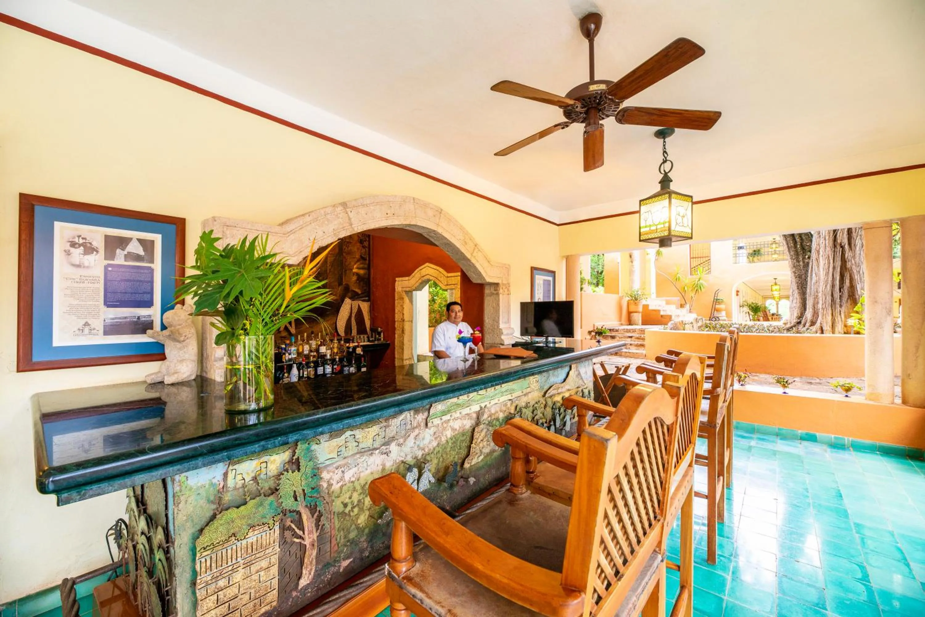 Lounge or bar in Hacienda Uxmal Plantation & Museum