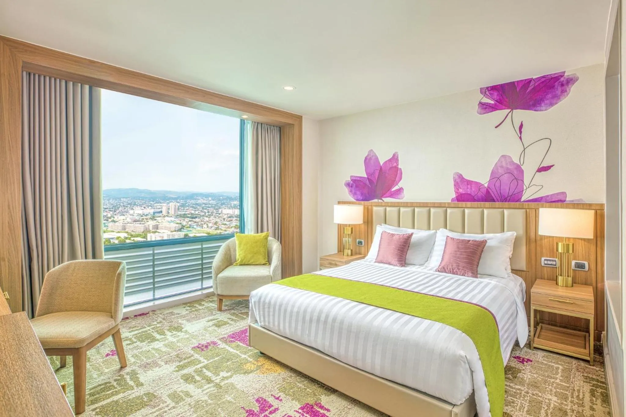 Bed in Eastwood Richmonde Hotel Quezon City