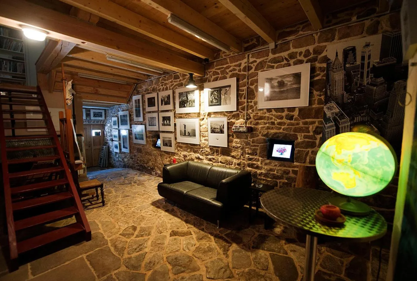 Activities in Pas de Deux