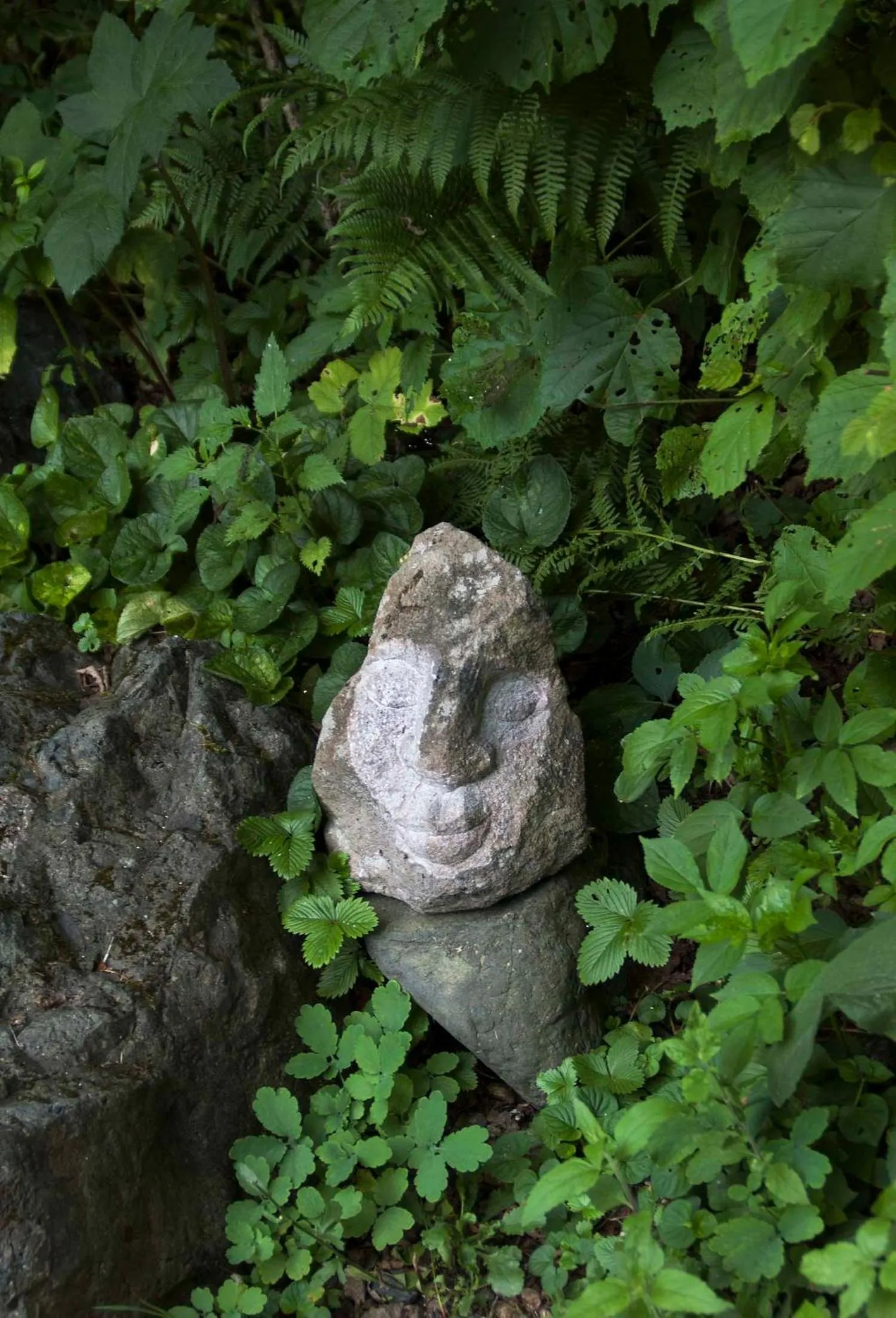Decorative detail in Pas de Deux