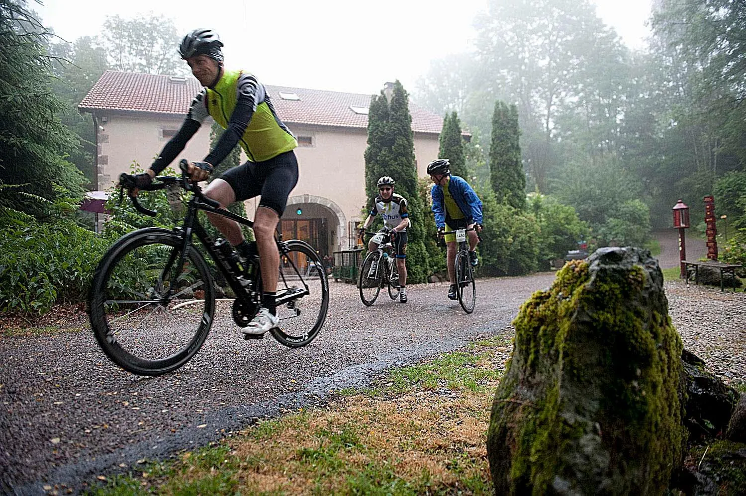 Cycling in Pas de Deux