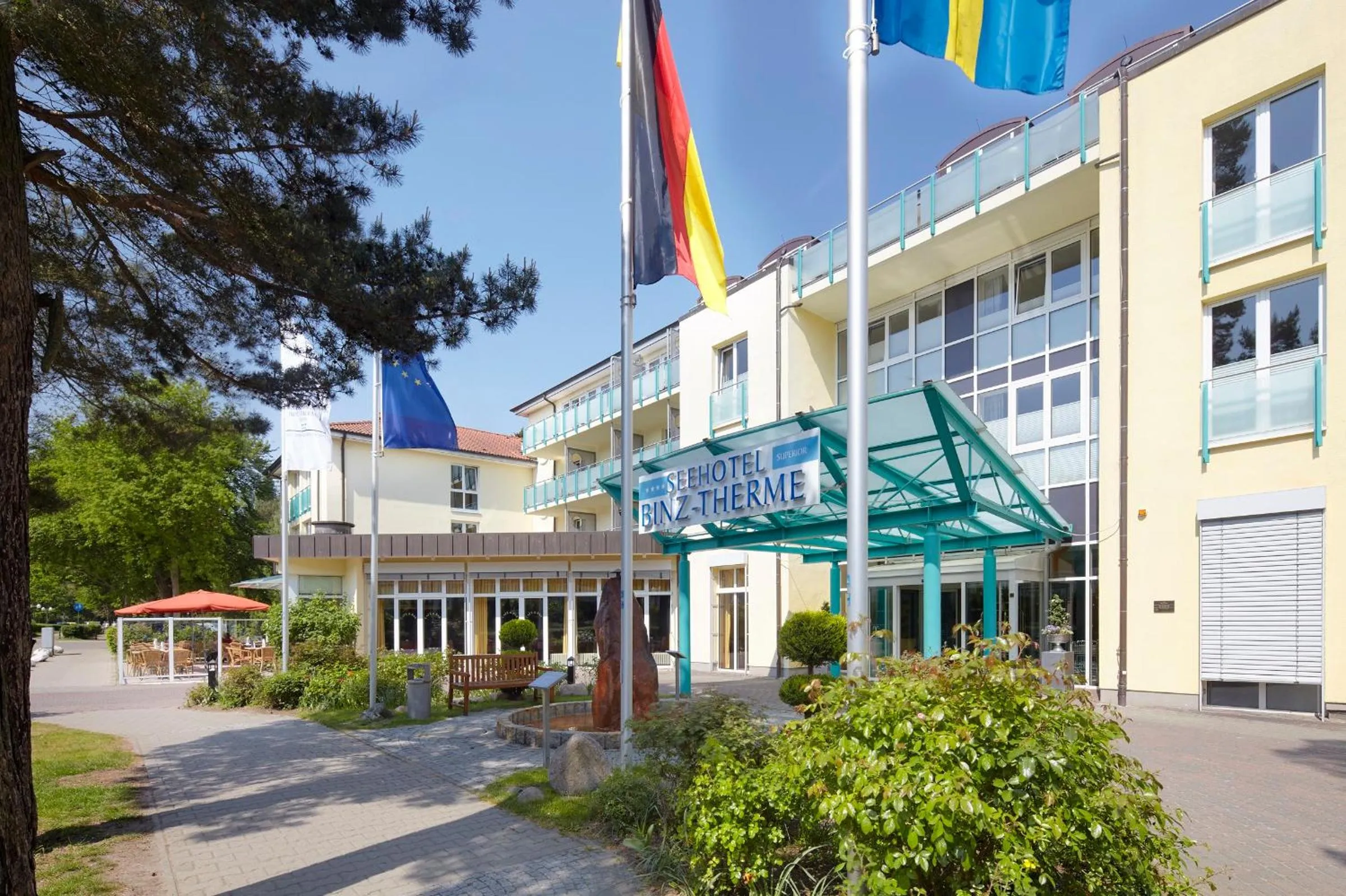 Facade/entrance in Dorint Seehotel Binz-Therme