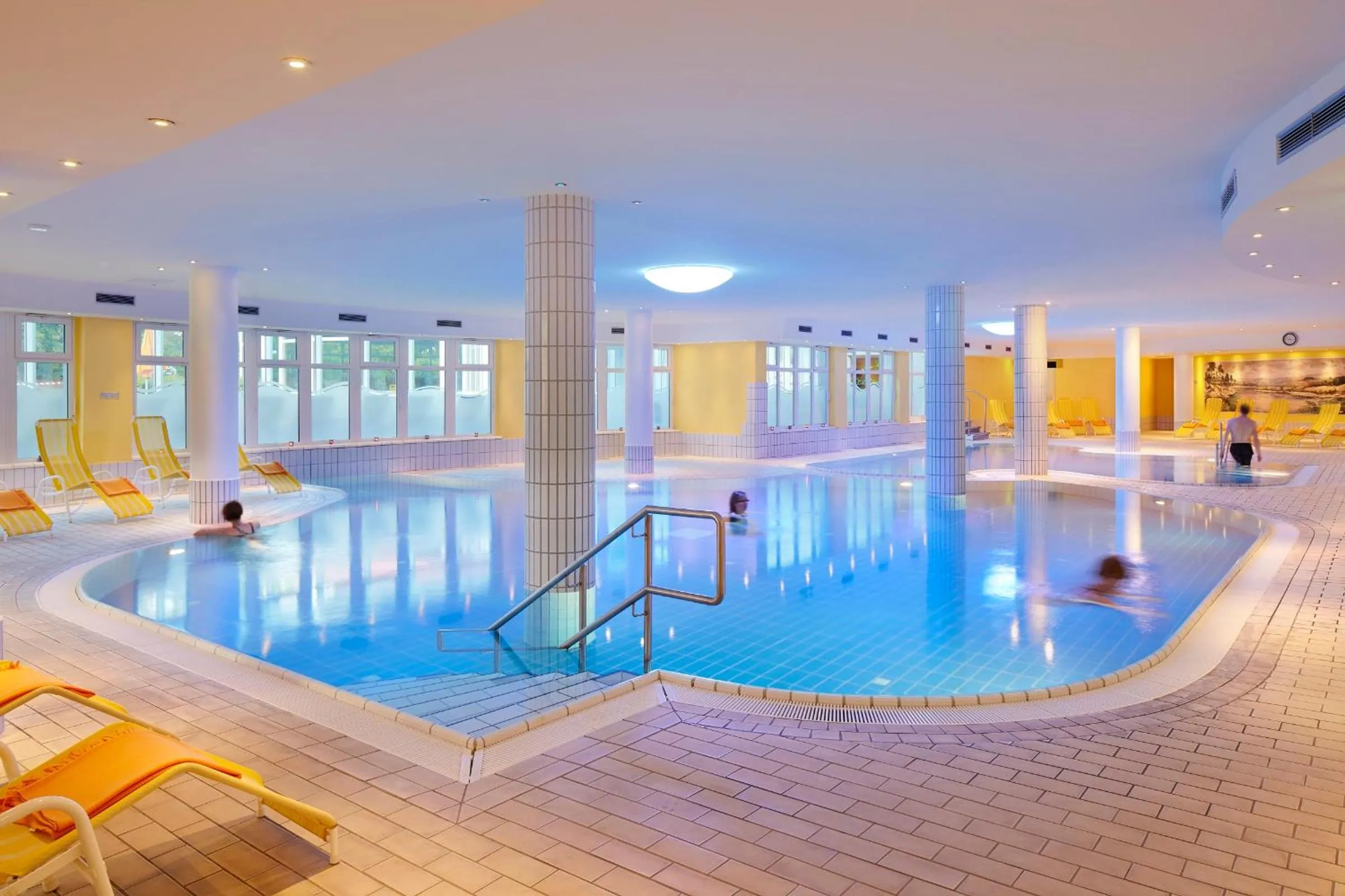 Hot Spring Bath in Dorint Seehotel Binz-Therme