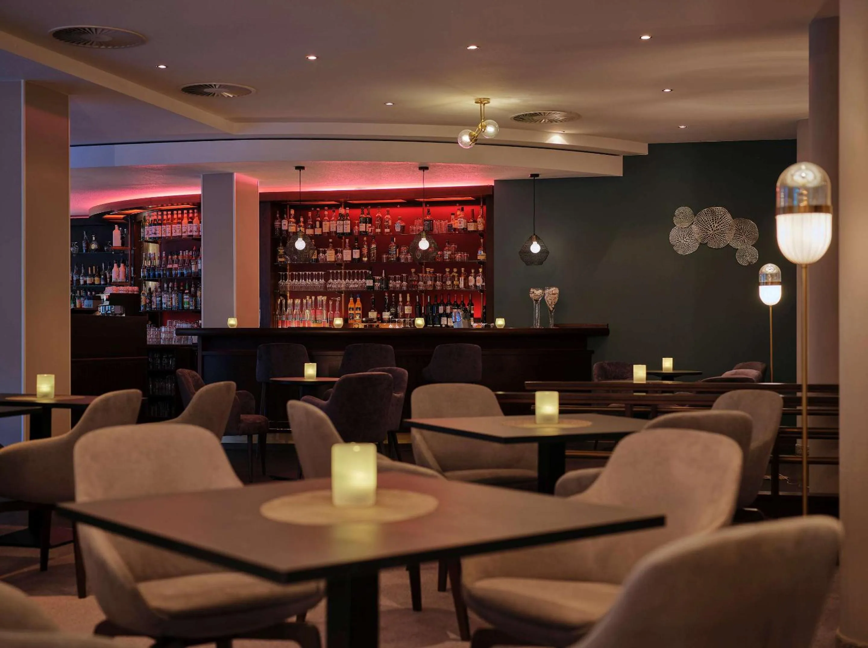 Lounge or bar in Dorint Seehotel Binz-Therme