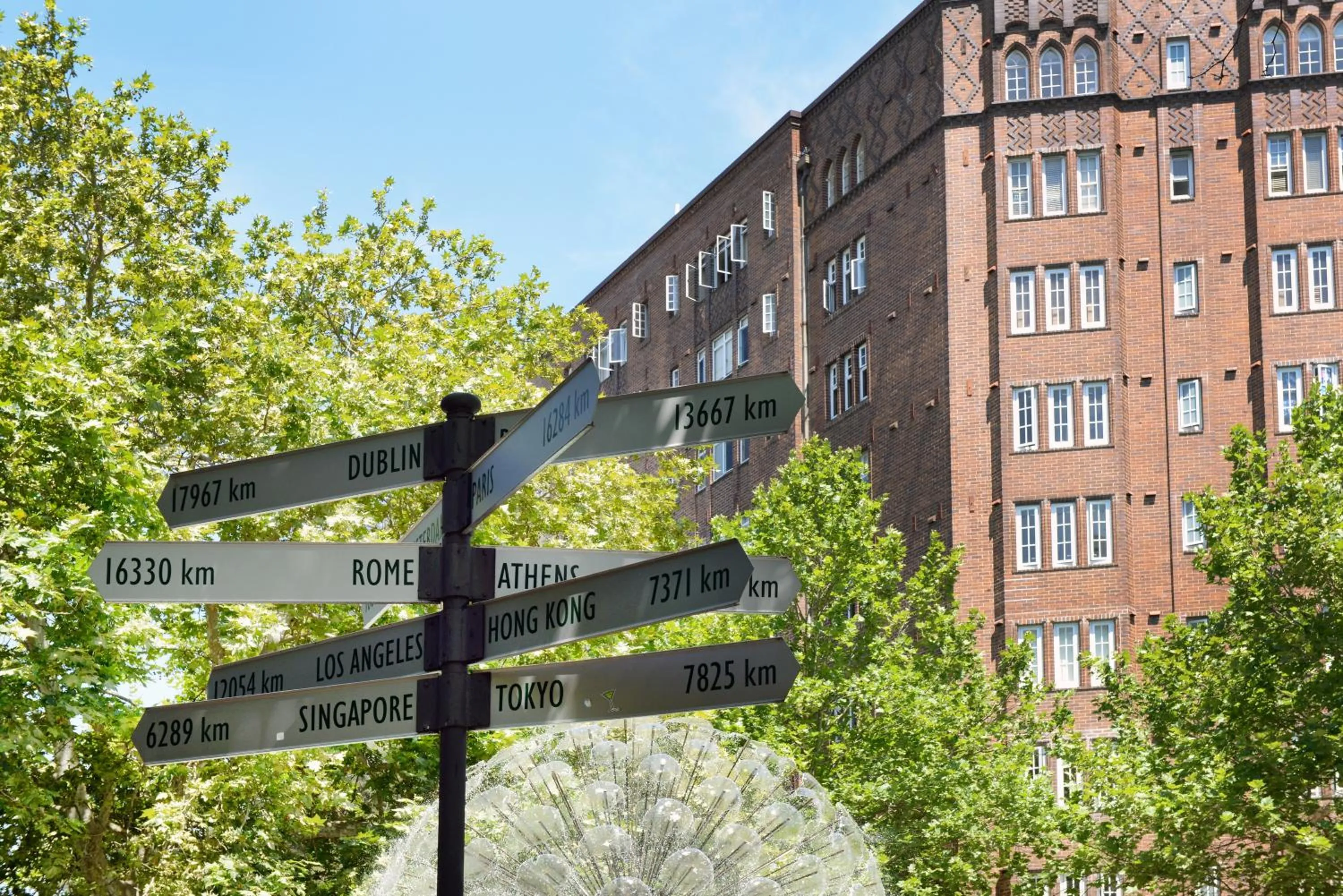 Neighbourhood in The Maisonette