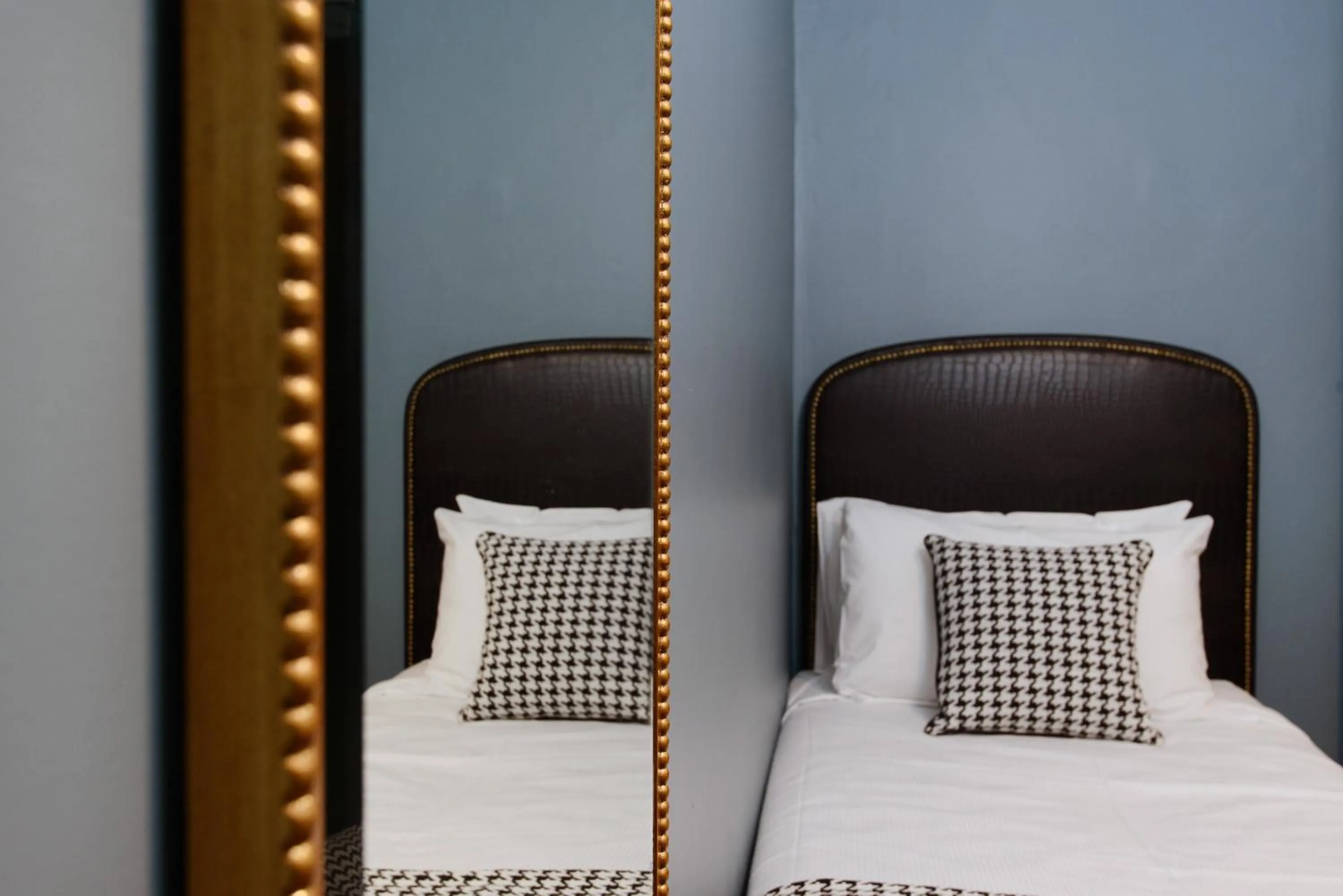 Decorative detail, Bed in The Maisonette