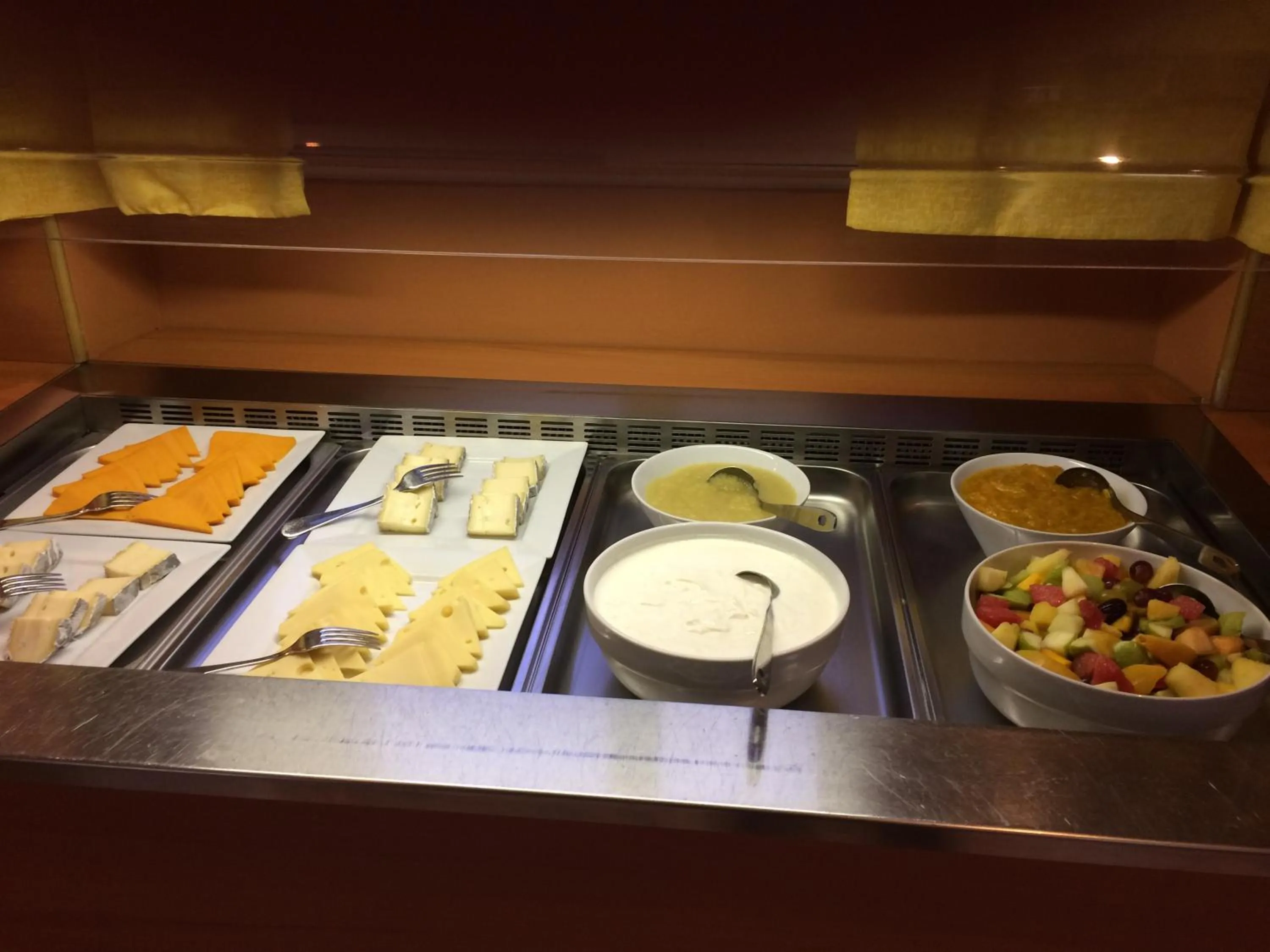 Breakfast in Hôtellerie Notre Dame de Lumières