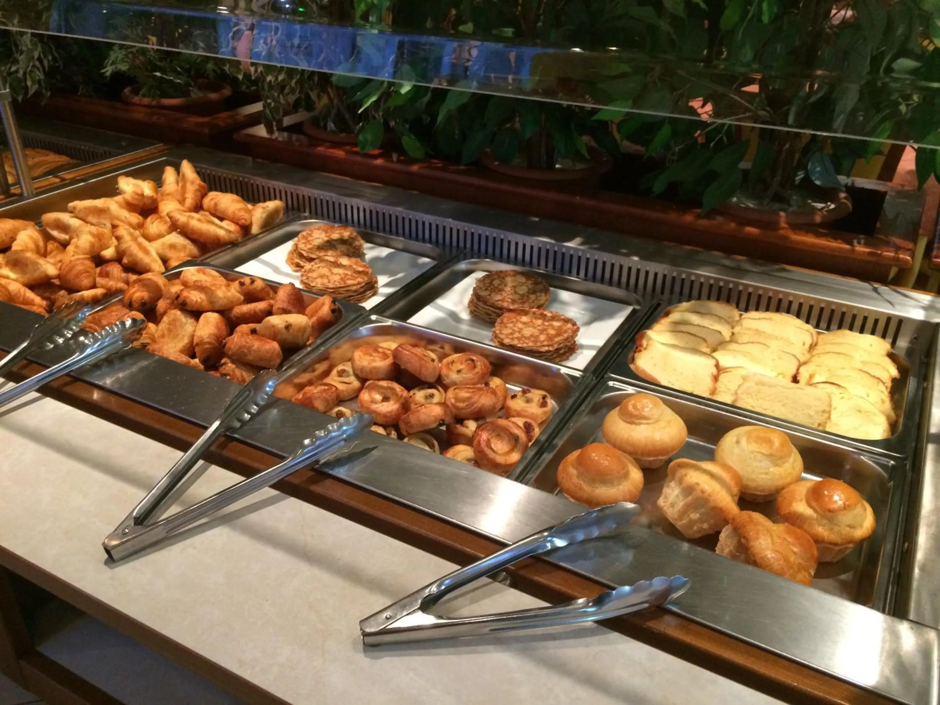 Breakfast in Hôtellerie Notre Dame de Lumières