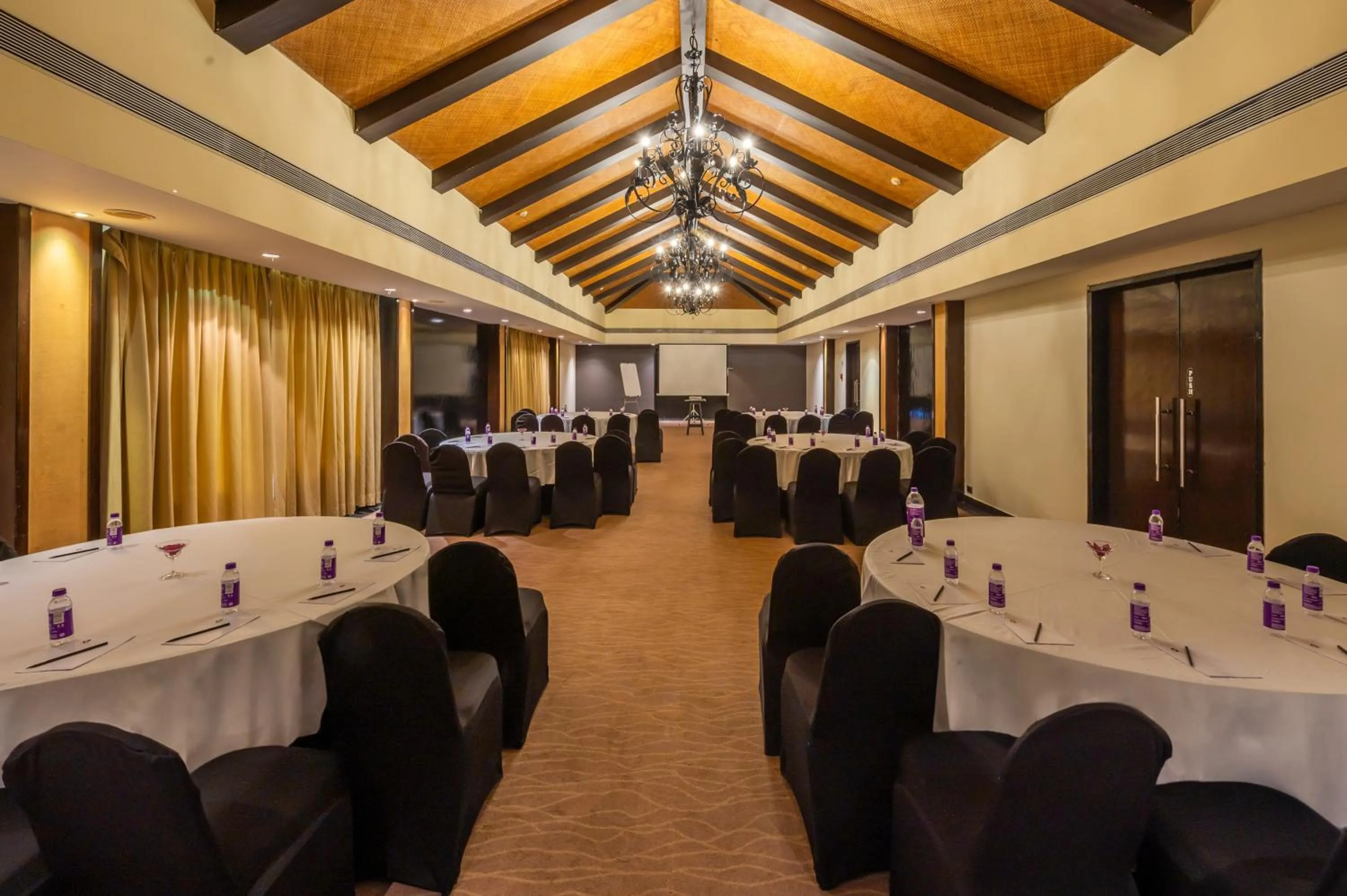 Business facilities in O Hotel Goa, Candolim Beach