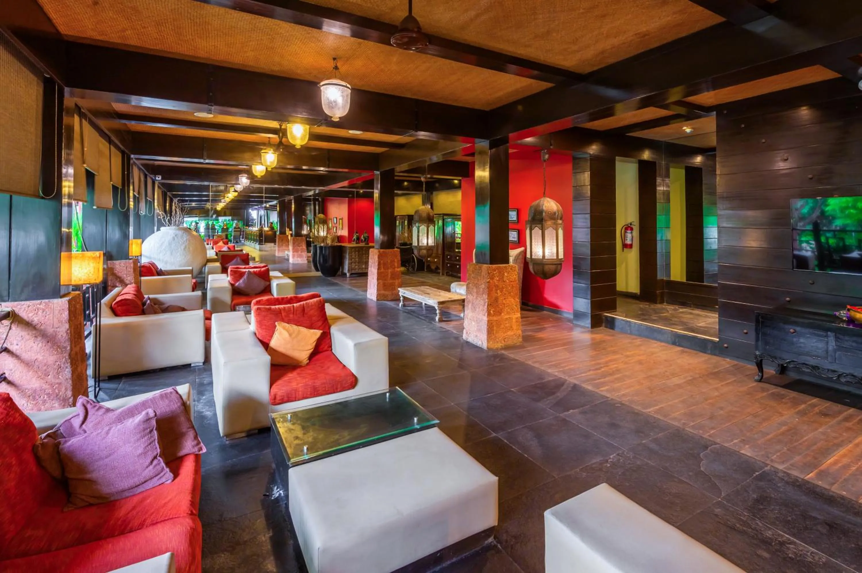 Lobby or reception in O Hotel Goa, Candolim Beach