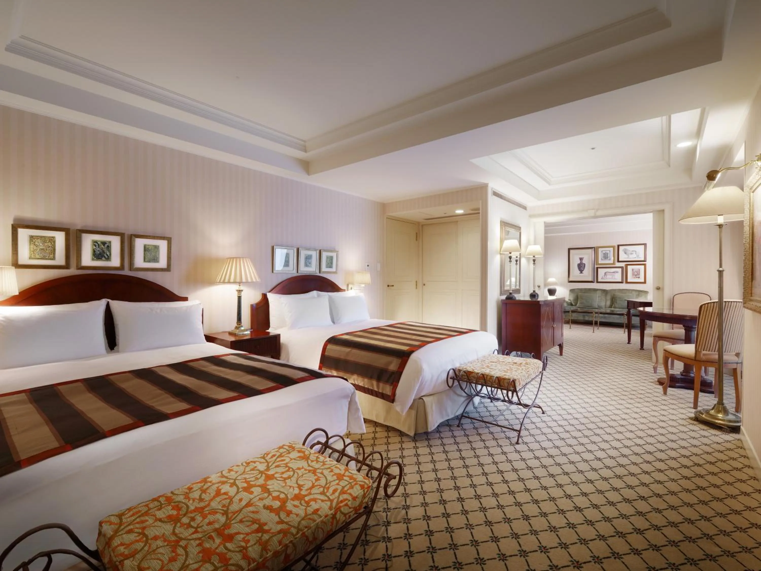 Photo of the whole room, Bed in Nagoya Kanko Hotel