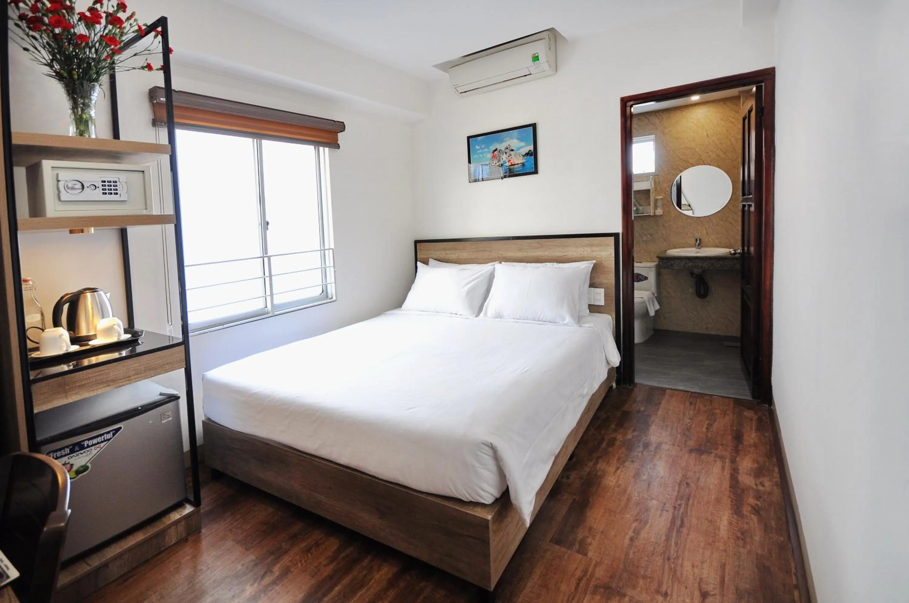 Bed in Golden Lotus Hotel