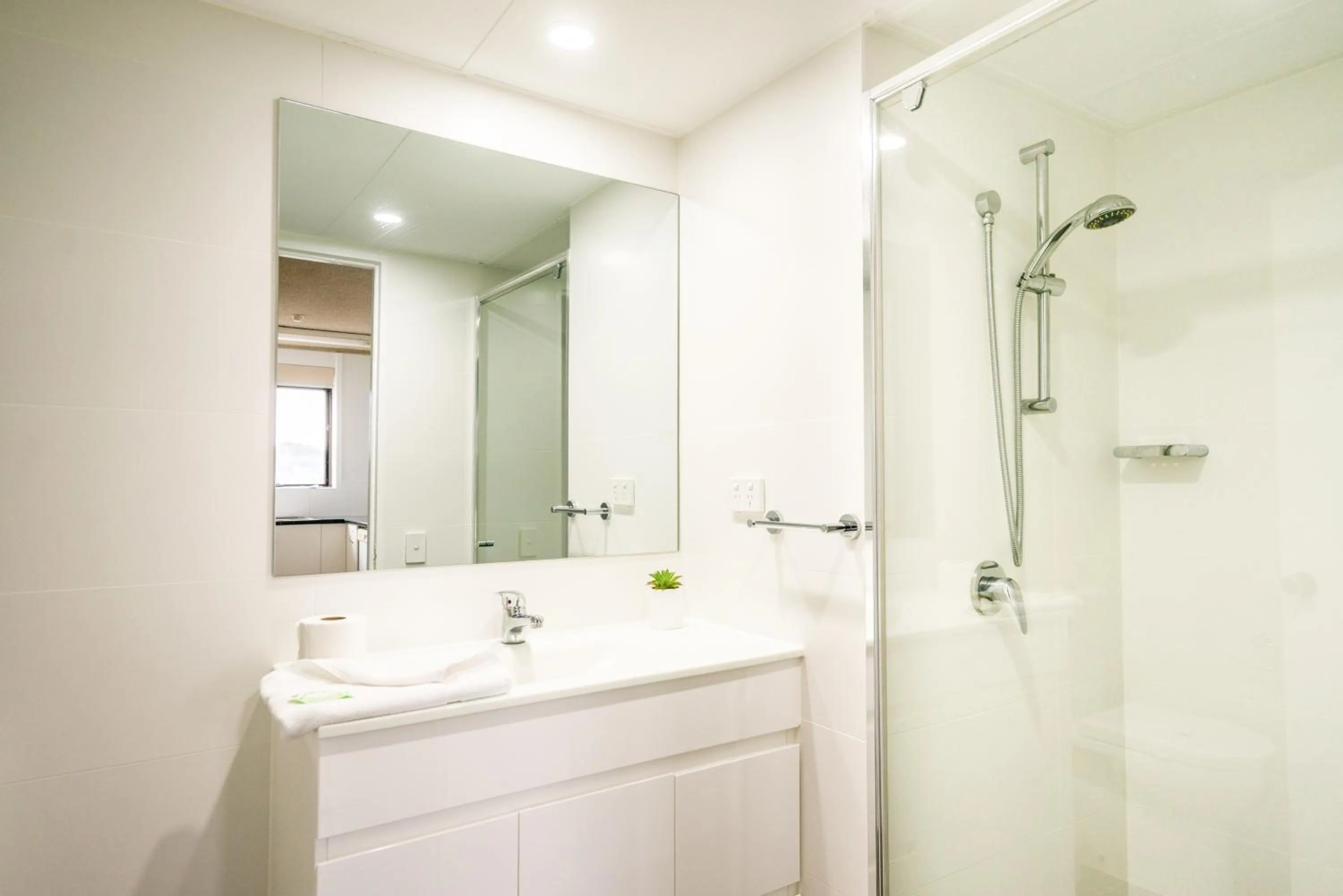 Bathroom in Horizons Holiday Apartments - OFFICIAL