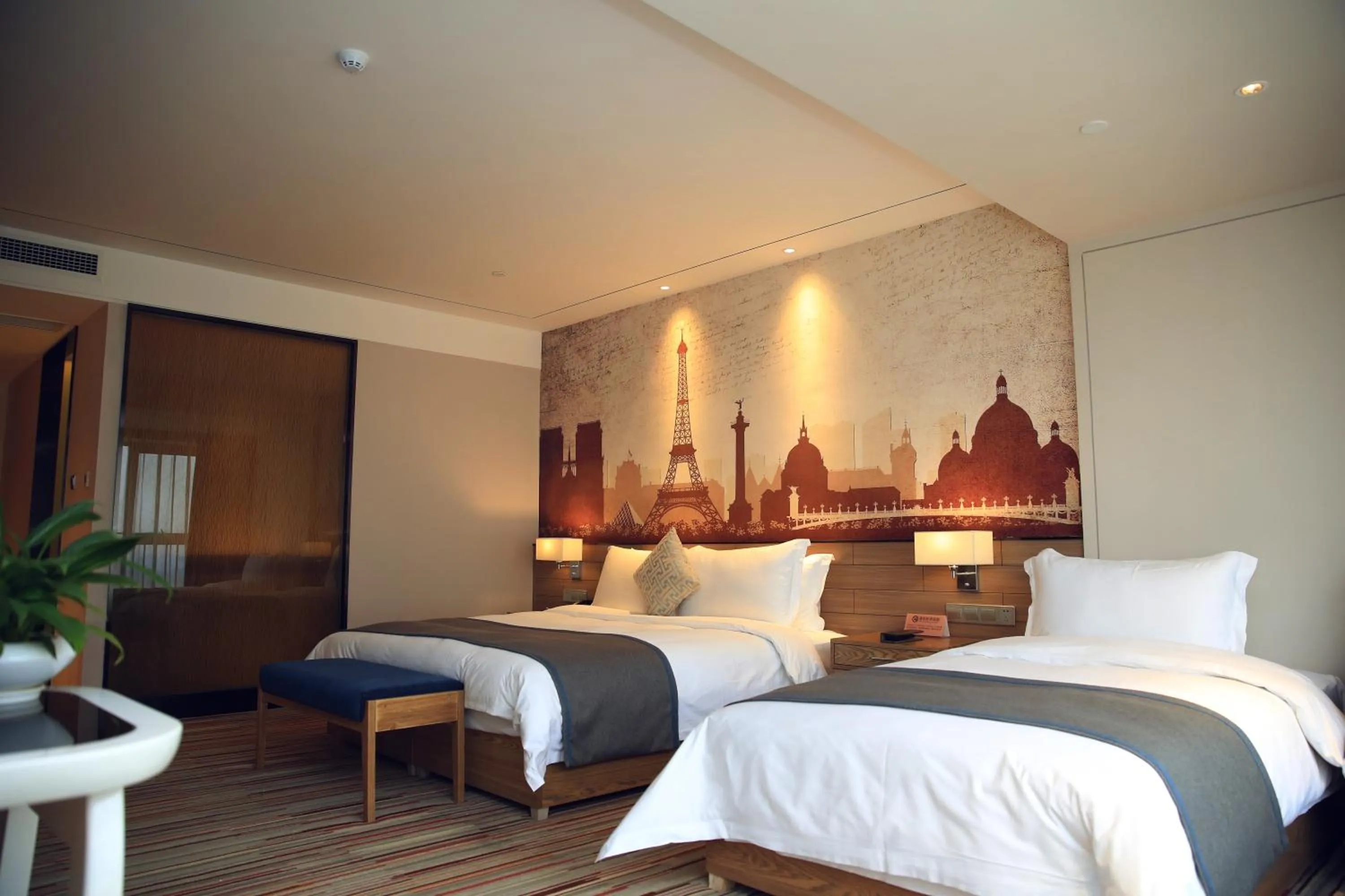 Bed in Chengdu Prolit Hotel