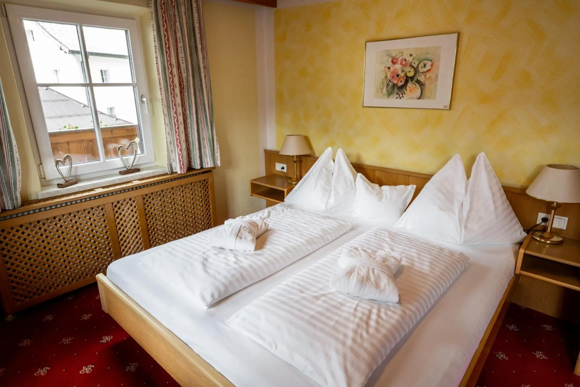 Photo of the whole room, Bed in DAS Hintersee