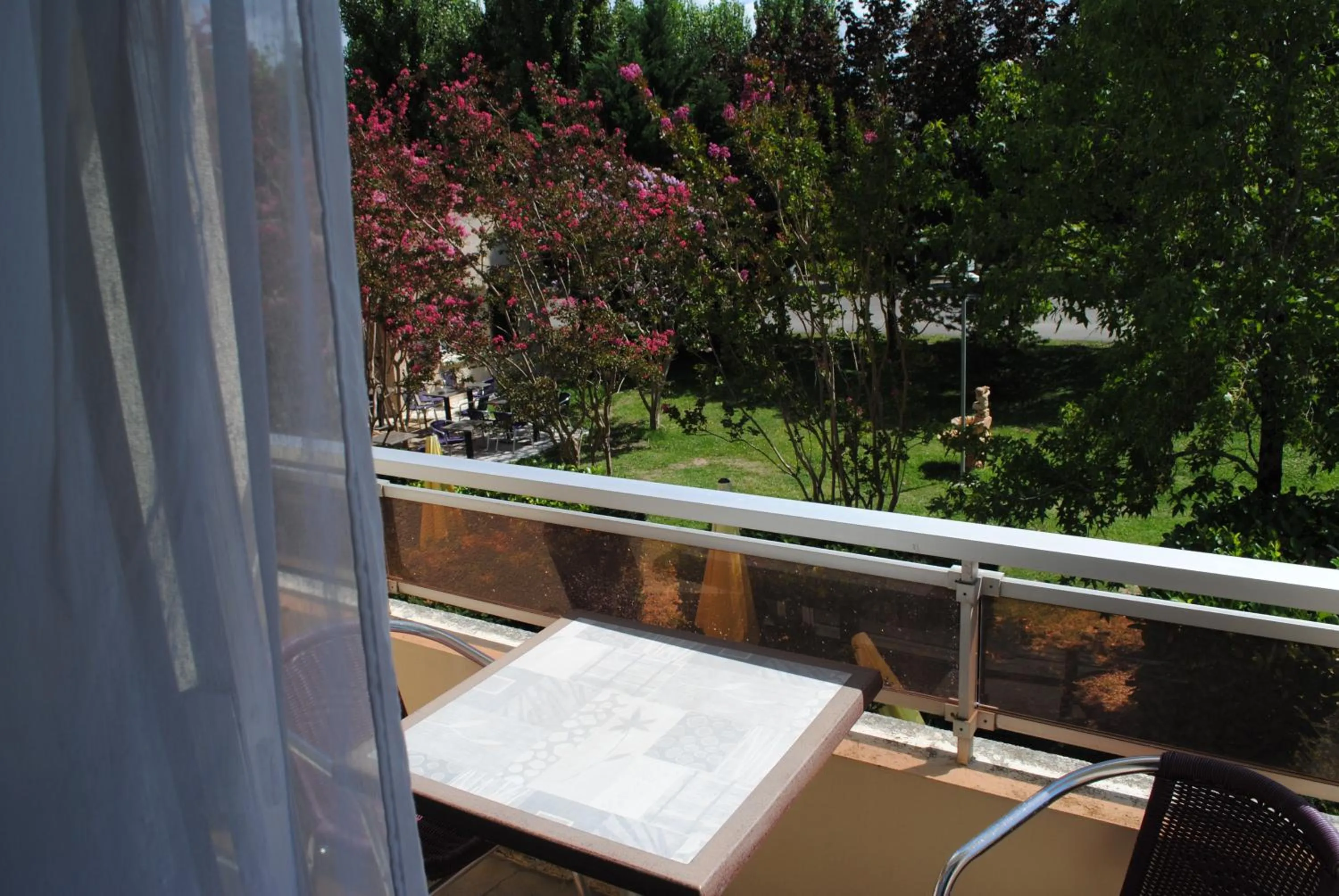 Logis Hôtel & Restaurant Le Fleurance