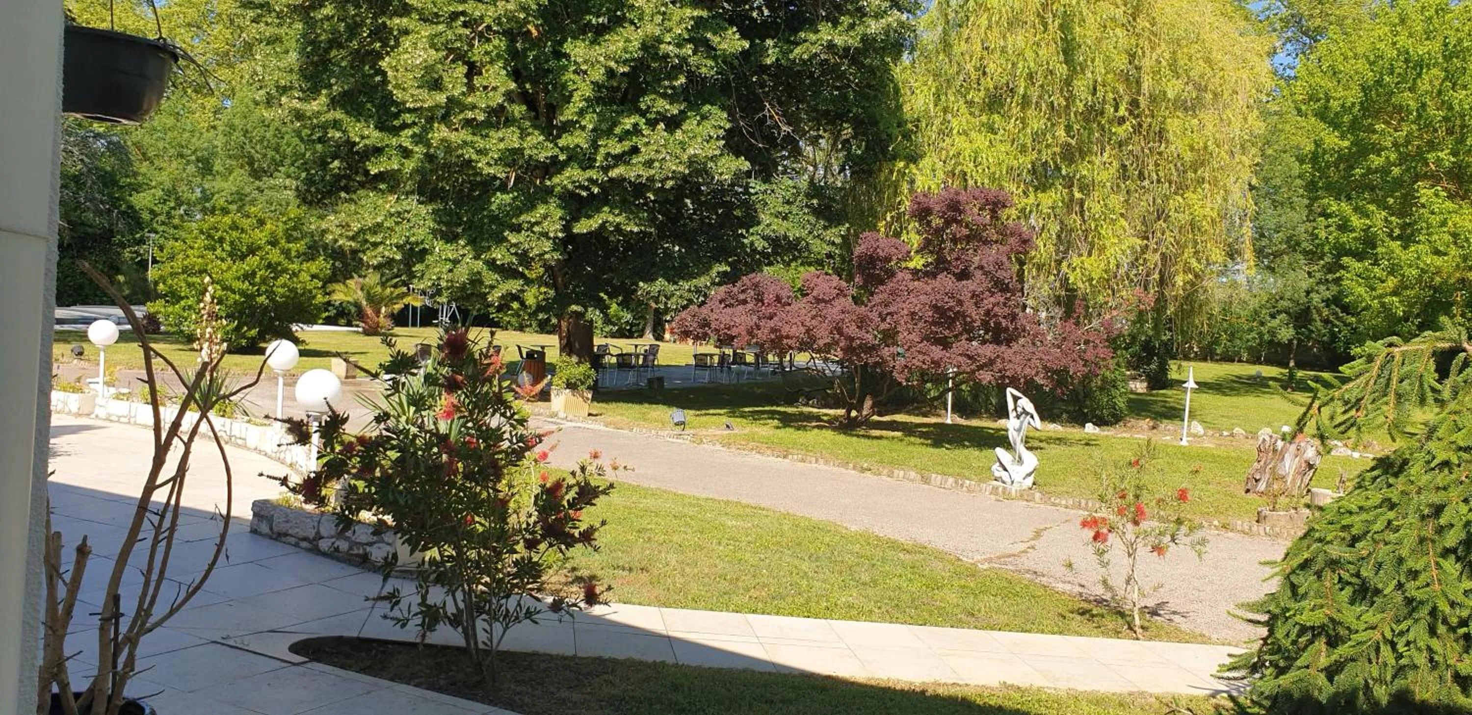 Logis Hôtel & Restaurant Le Fleurance