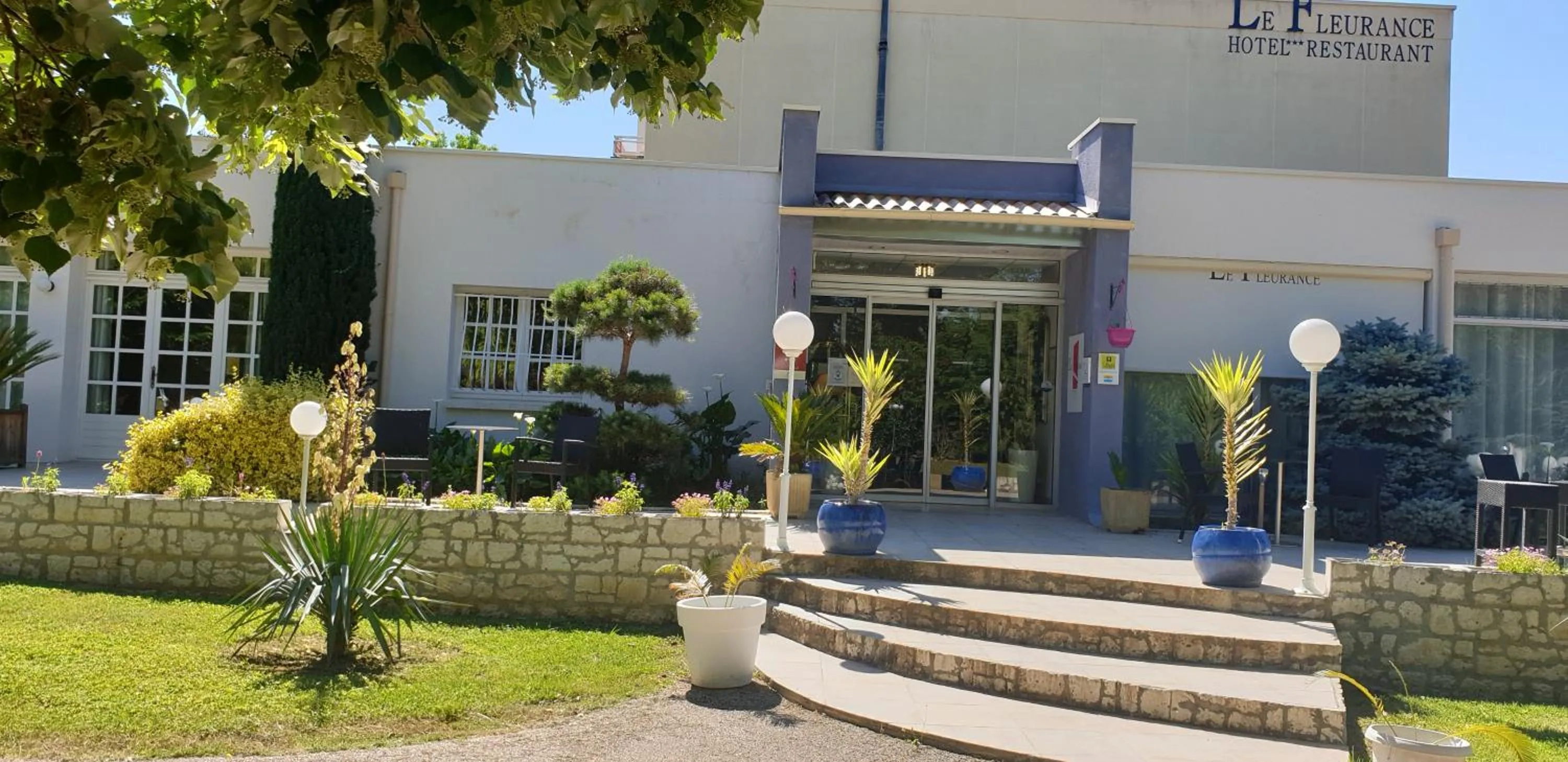 Logis Hôtel & Restaurant Le Fleurance