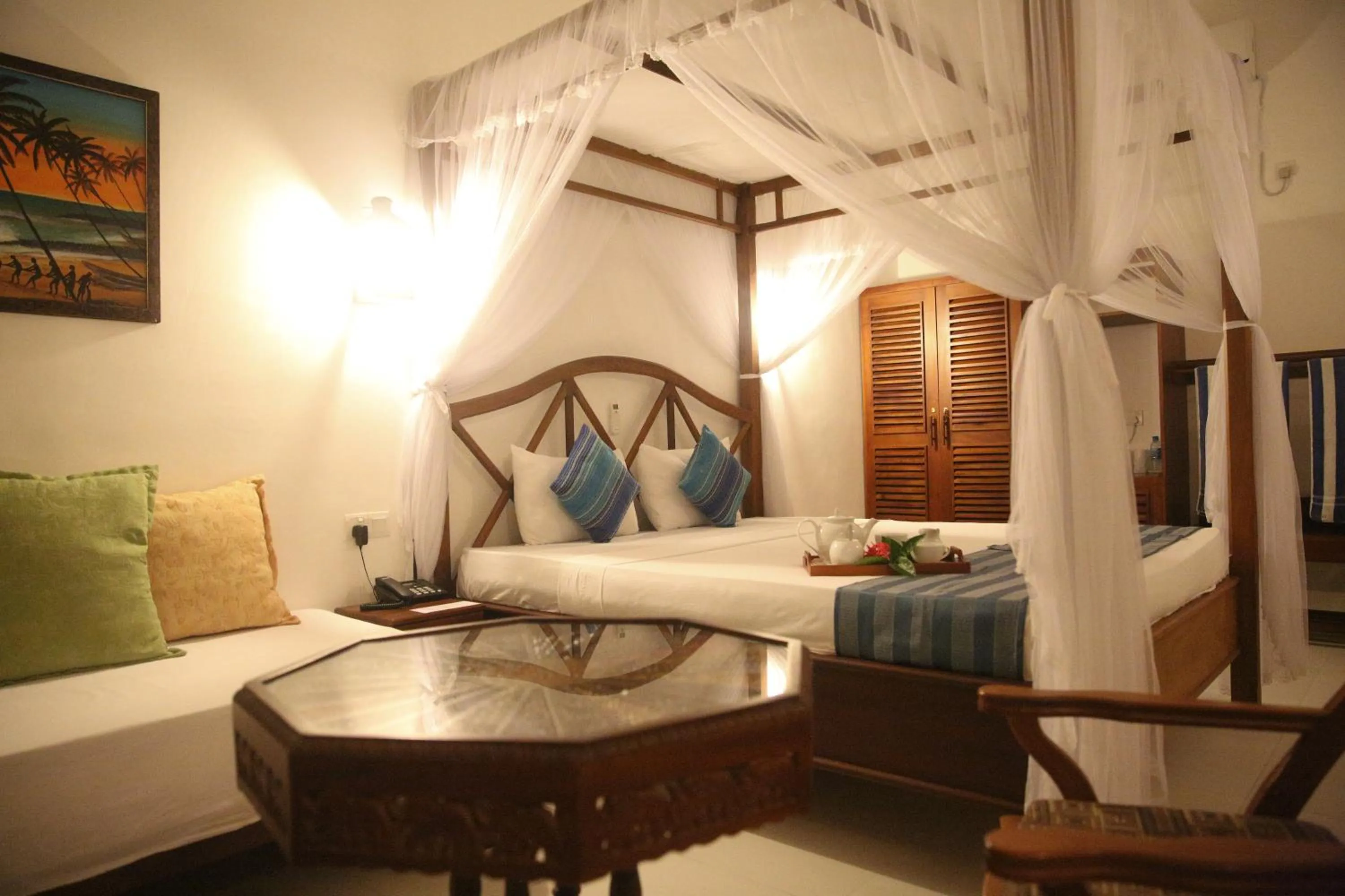 Photo of the whole room, Bed in Oasey Beach Hotel