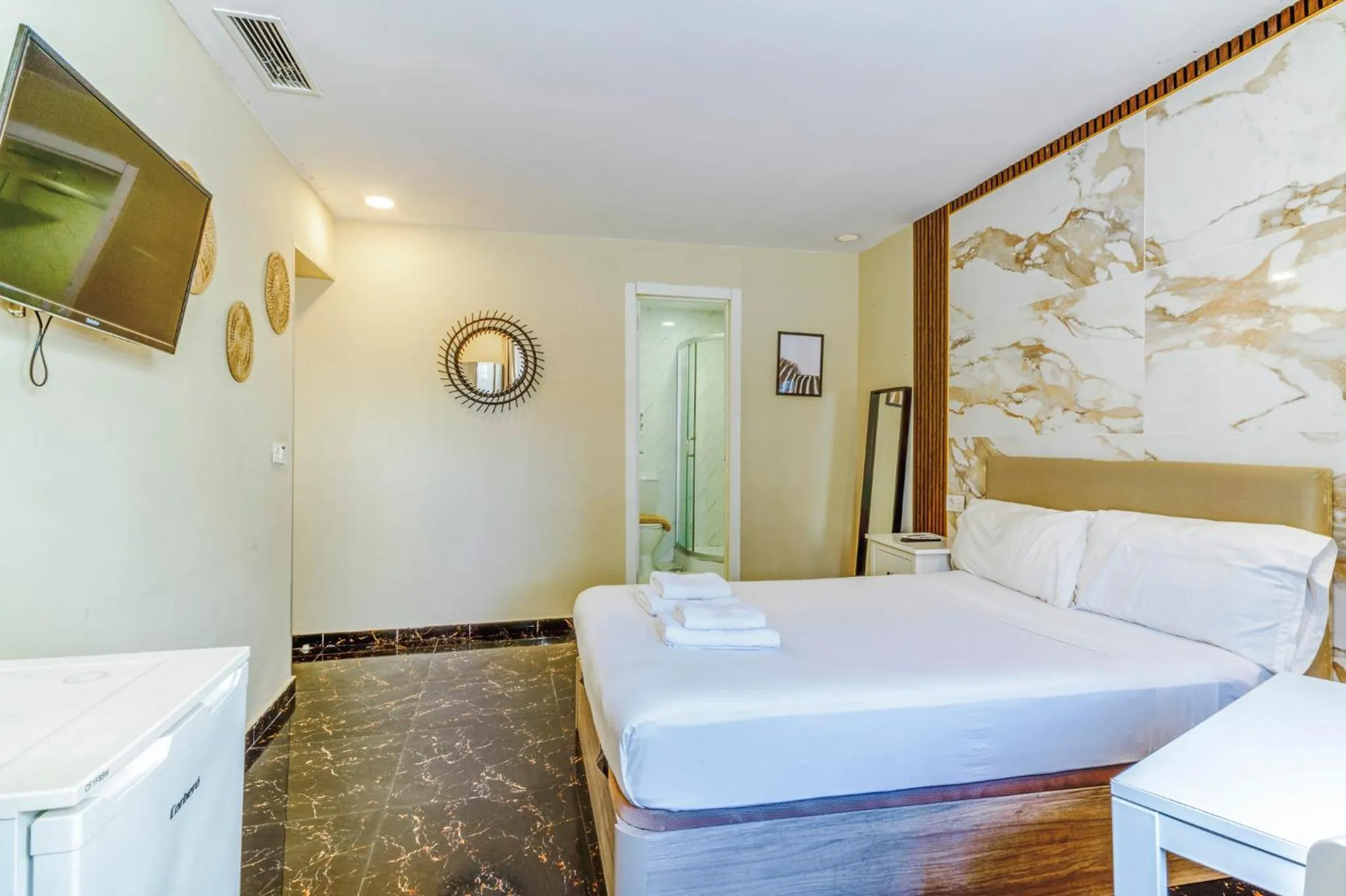 Bed in Costa Marbella Star Light