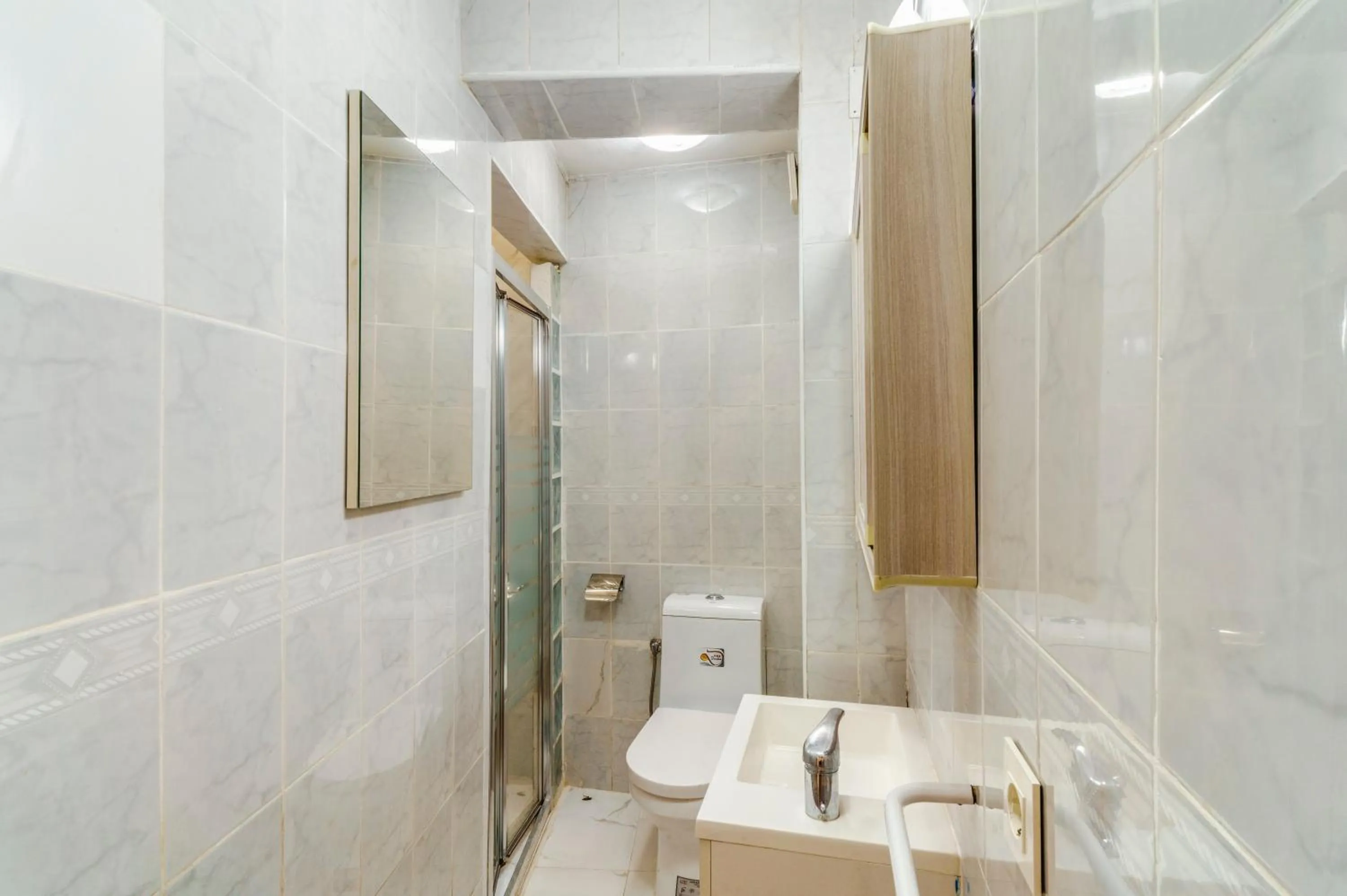 Shower in Costa Marbella Star Light