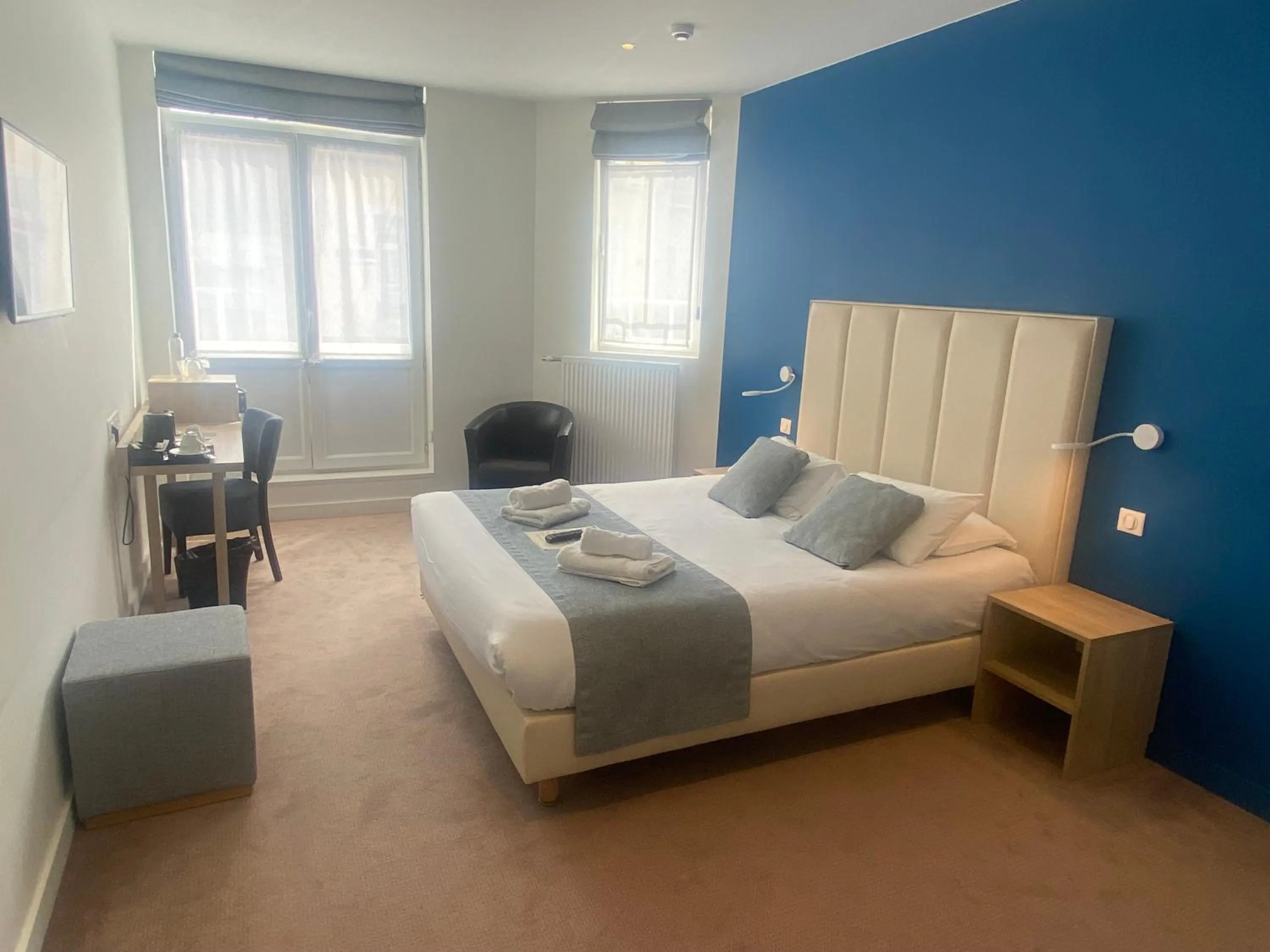 Bedroom, Bed in Hôtel Villa Des 2 Caps