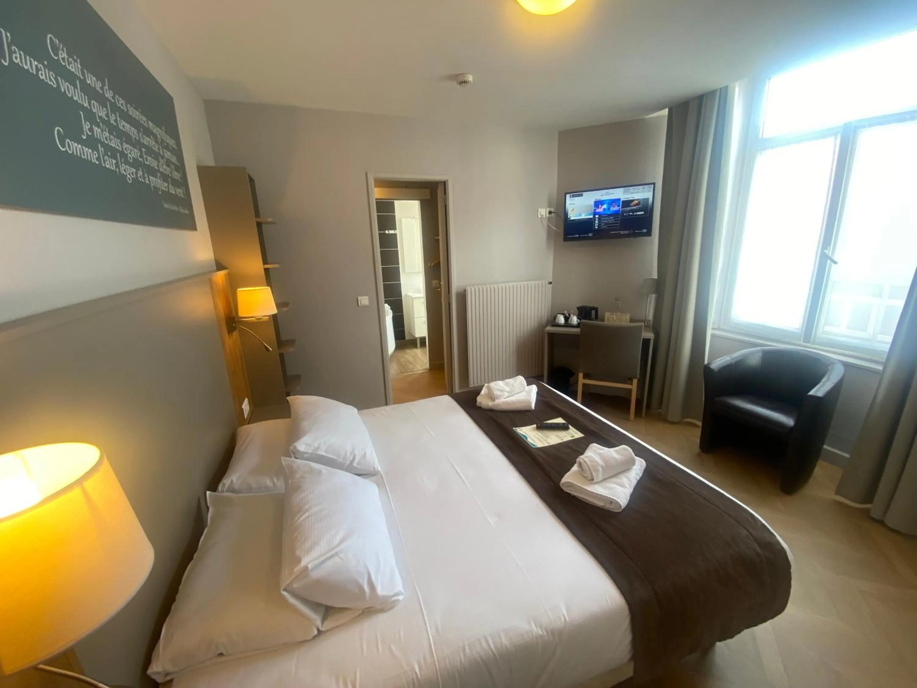 Bedroom, Bed in Hôtel Villa Des 2 Caps