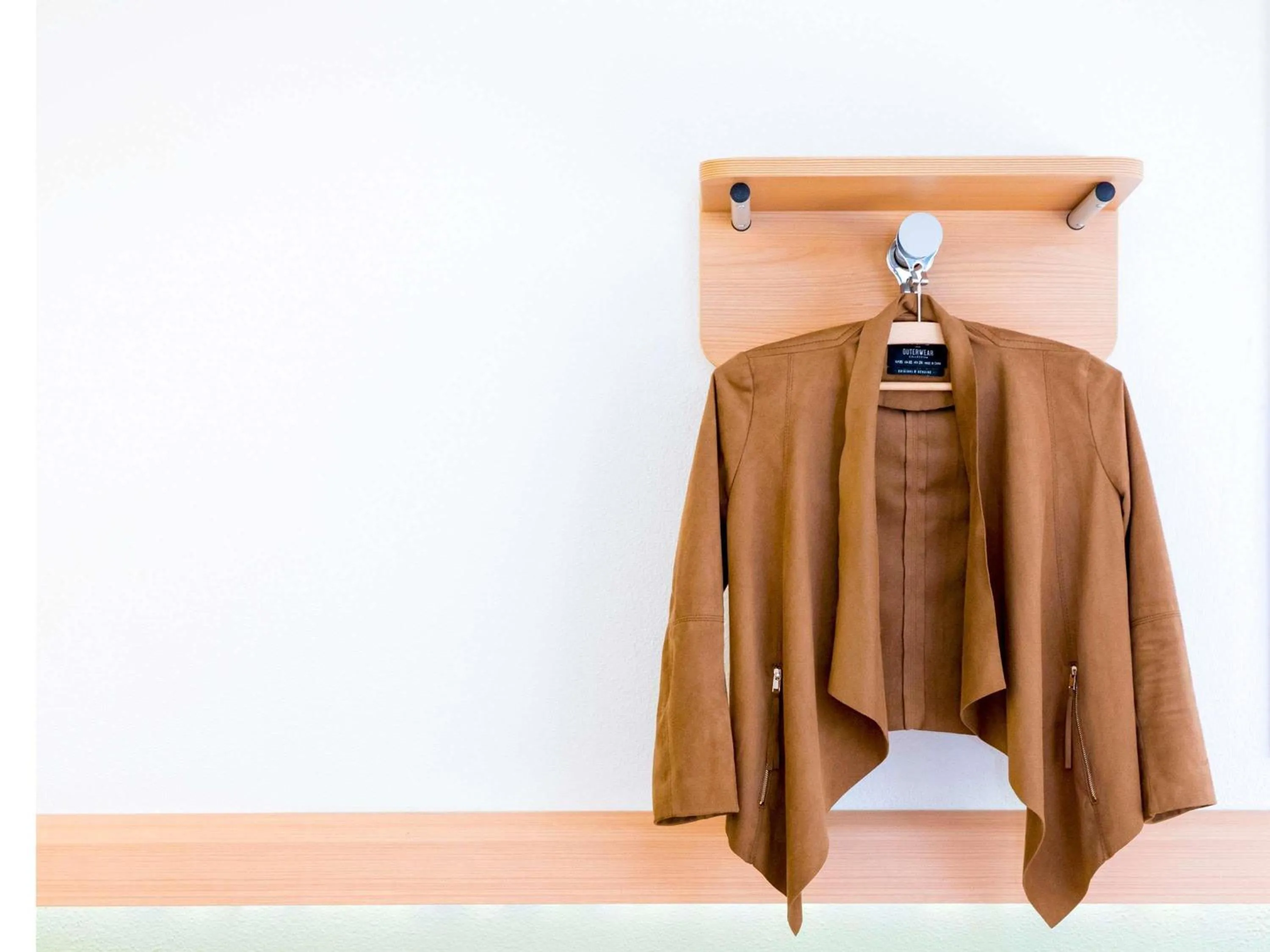 Bedroom in Hotel ibis budget Aix Les Bains - Grésy