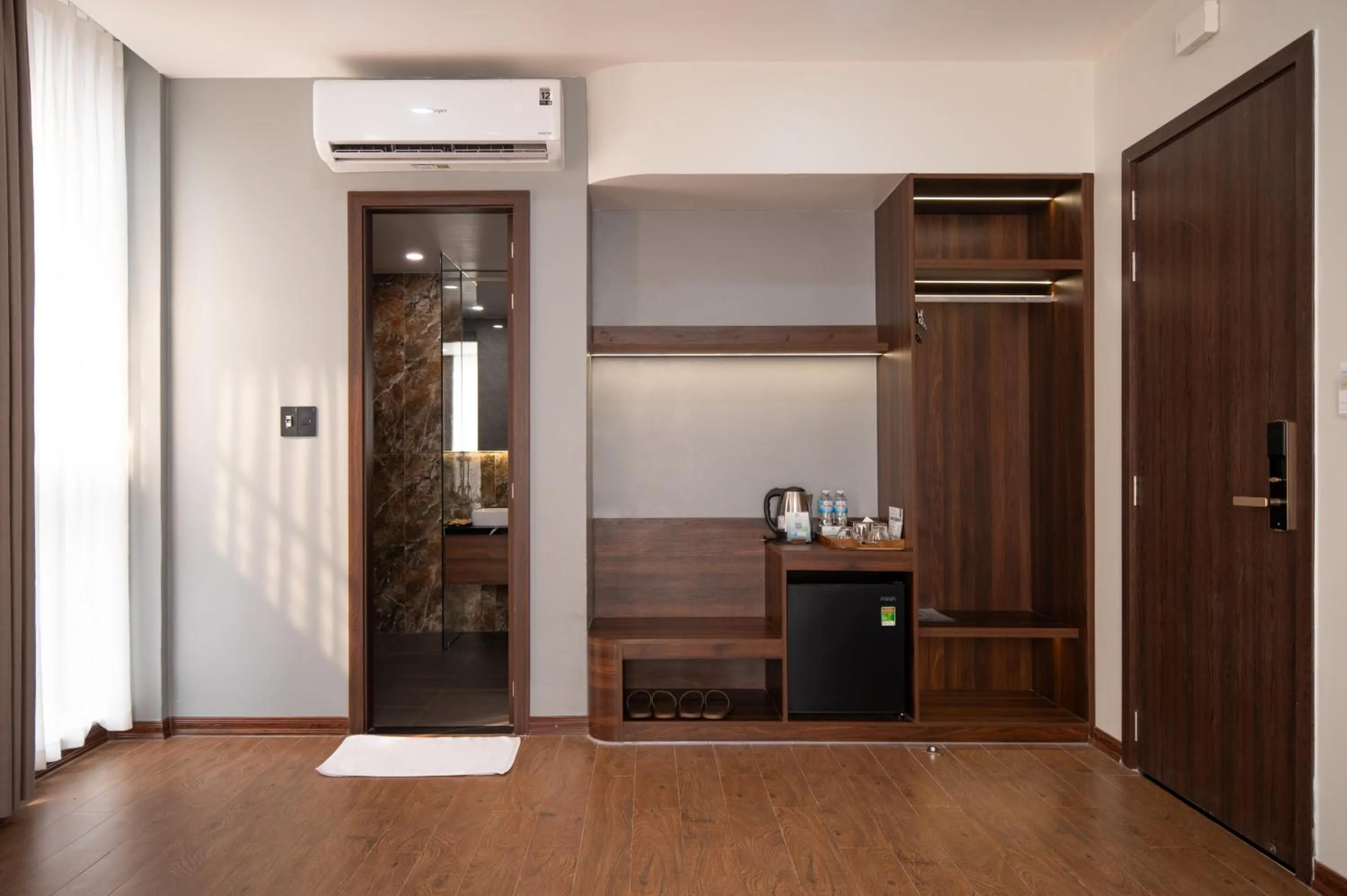 Coffee/tea facilities in Eden Hue Hotel