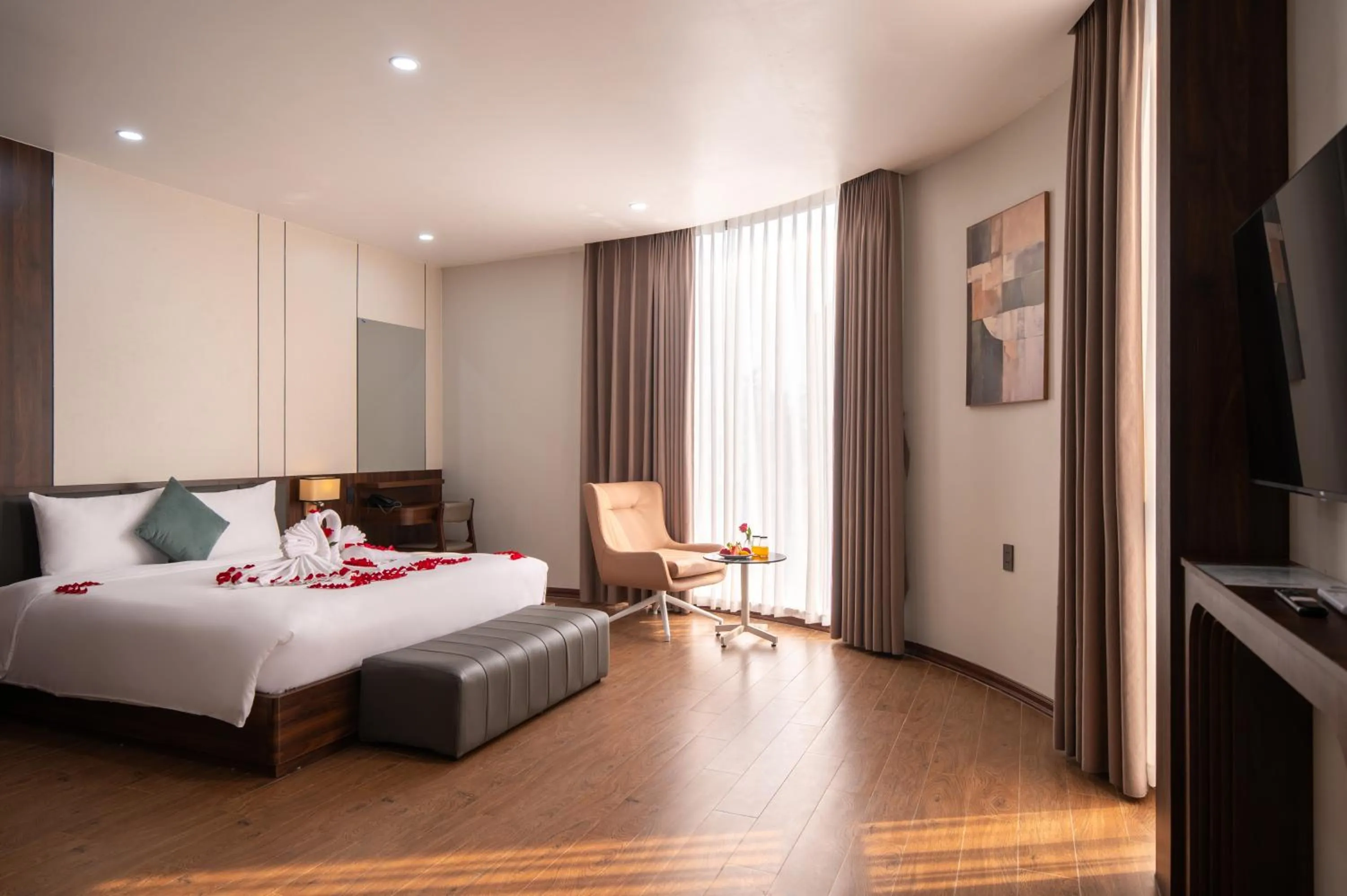 Bed in Eden Hue Hotel