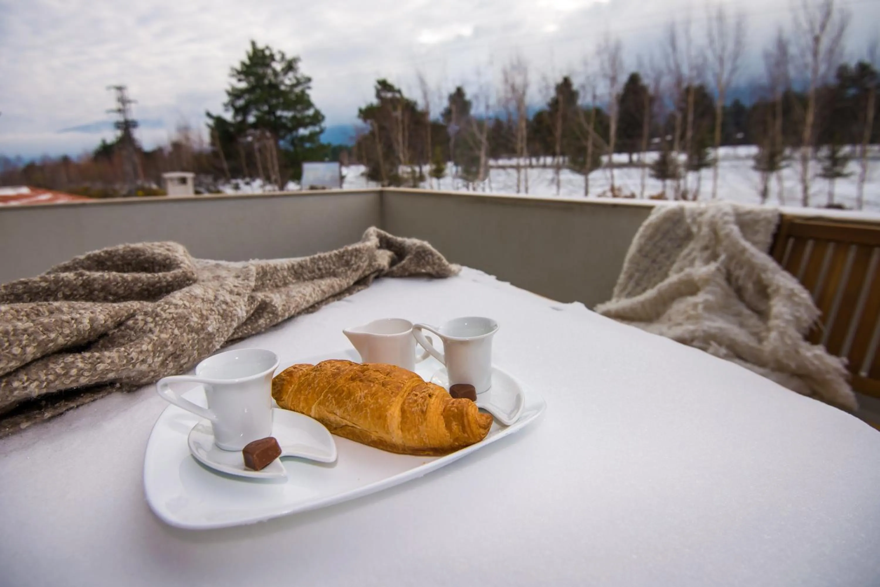 Food and drinks in The Balkan Jewel Resort, Trademark Collection by Wyndham