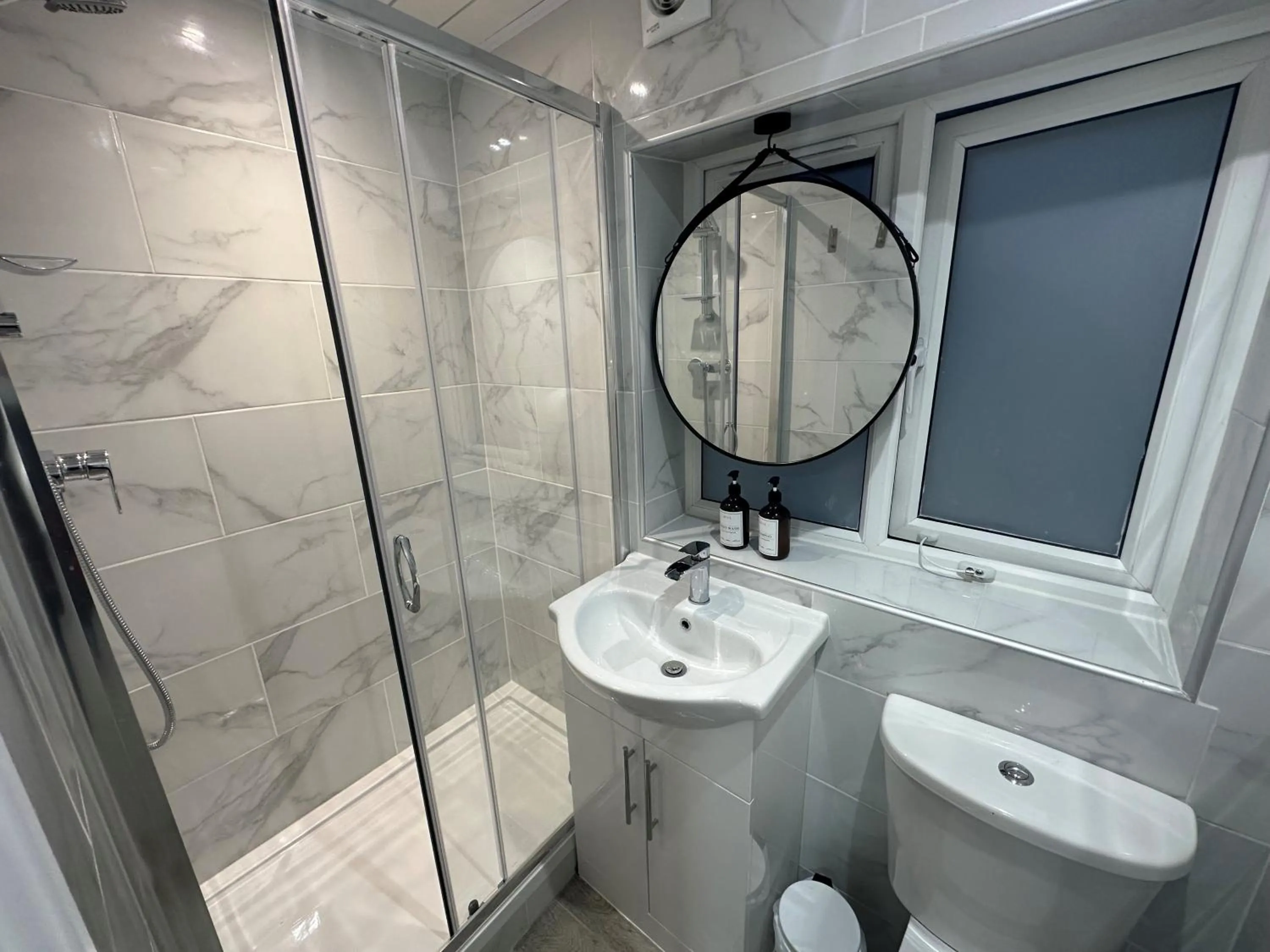 Bathroom in Smart Hyde Park Inn