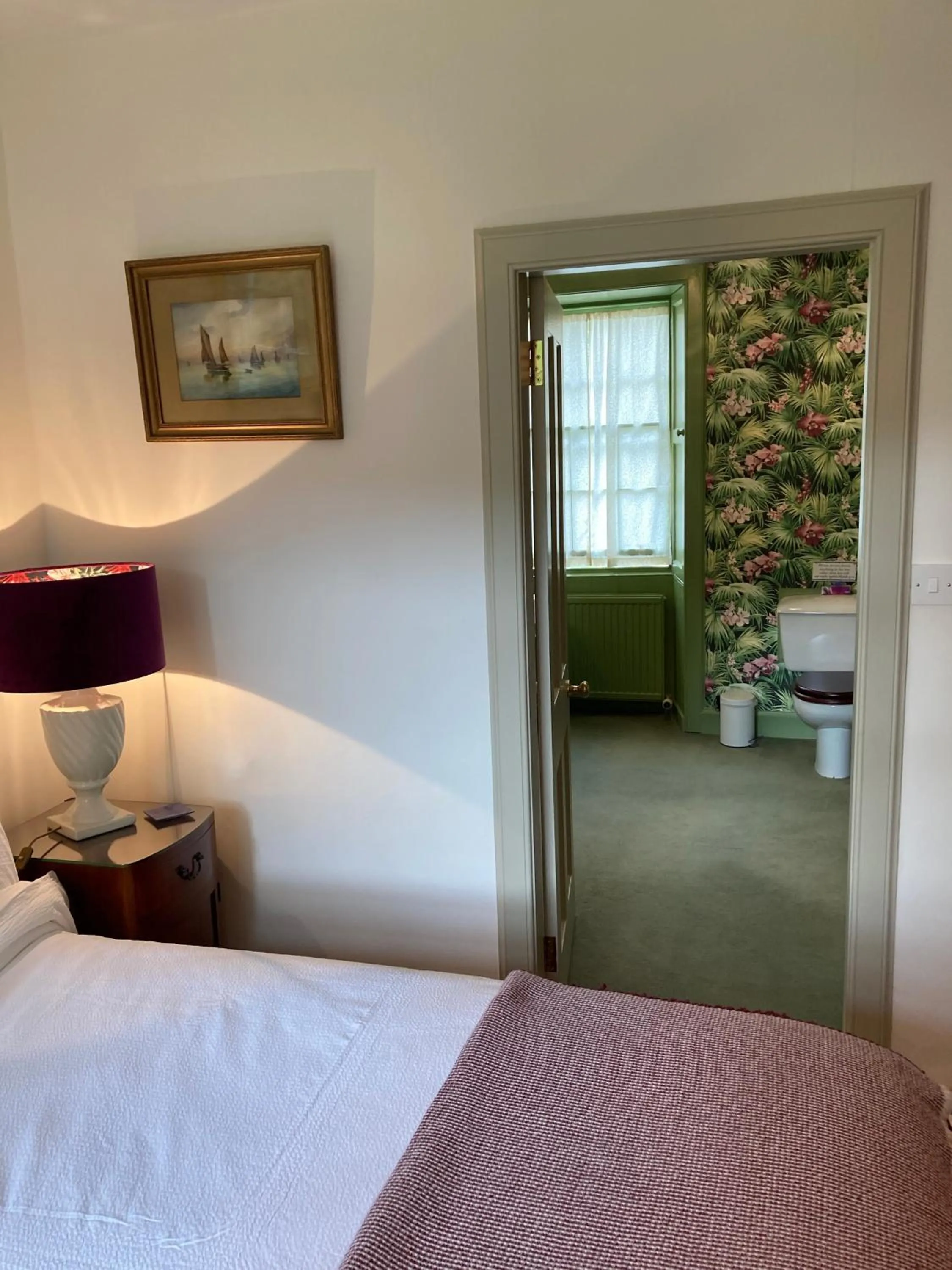Photo of the whole room, Bed in Bedrule Old Manse B&B