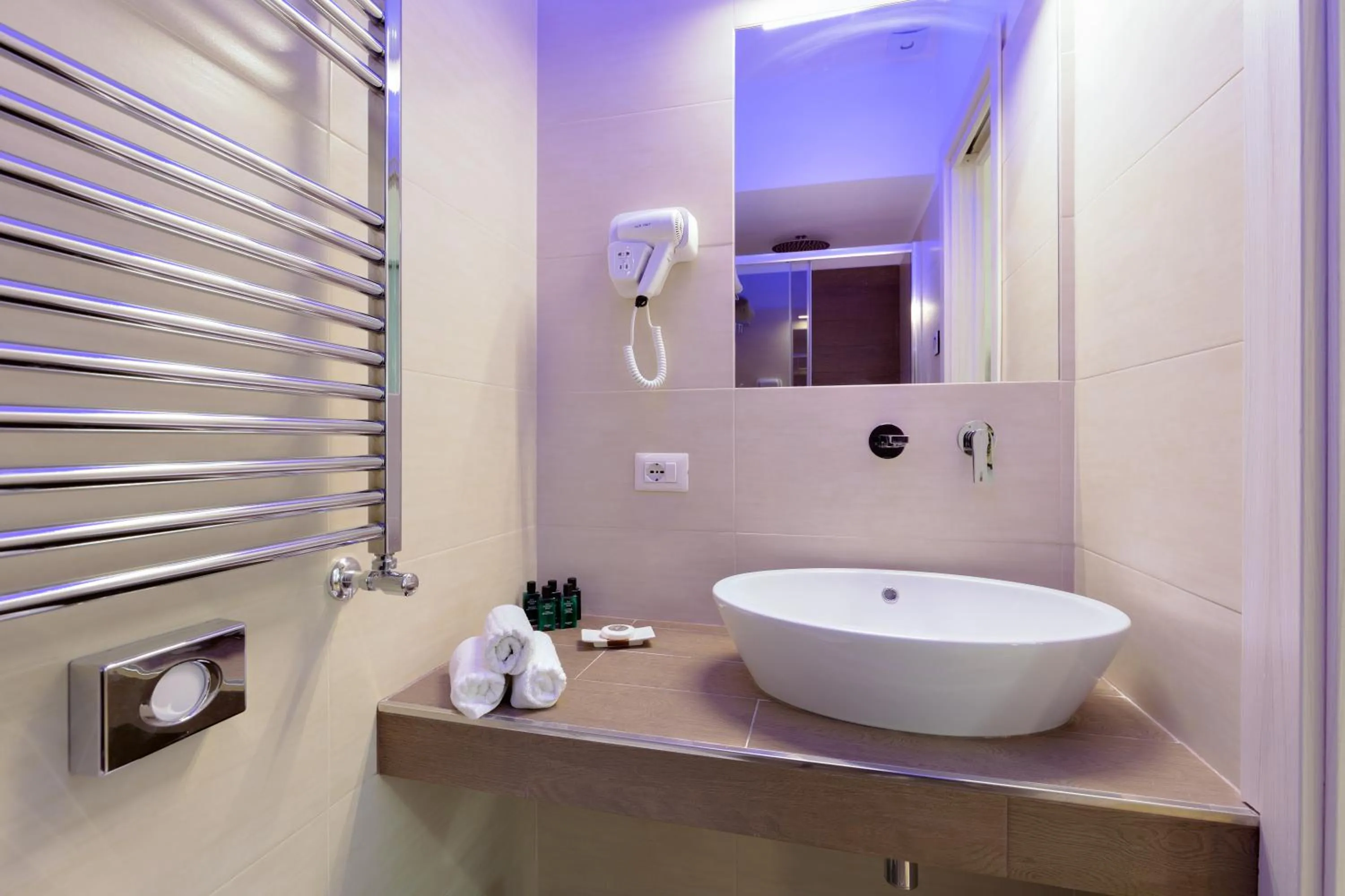 Bathroom in Dolce Luxury Rooms